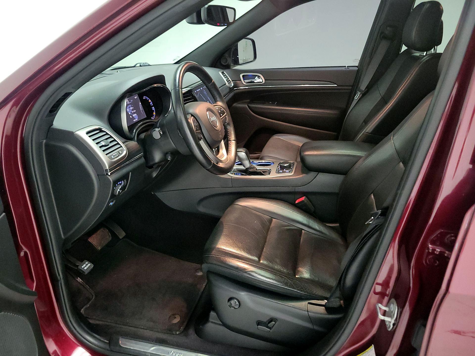 Thumbnail: 2019 Jeep Grand Cherokee - 11