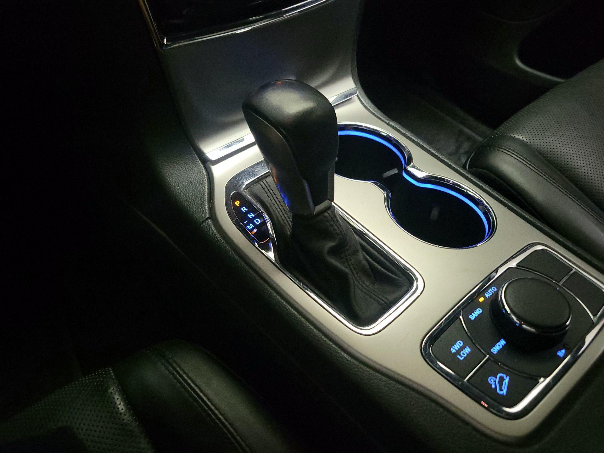 Thumbnail: 2019 Jeep Grand Cherokee - 18