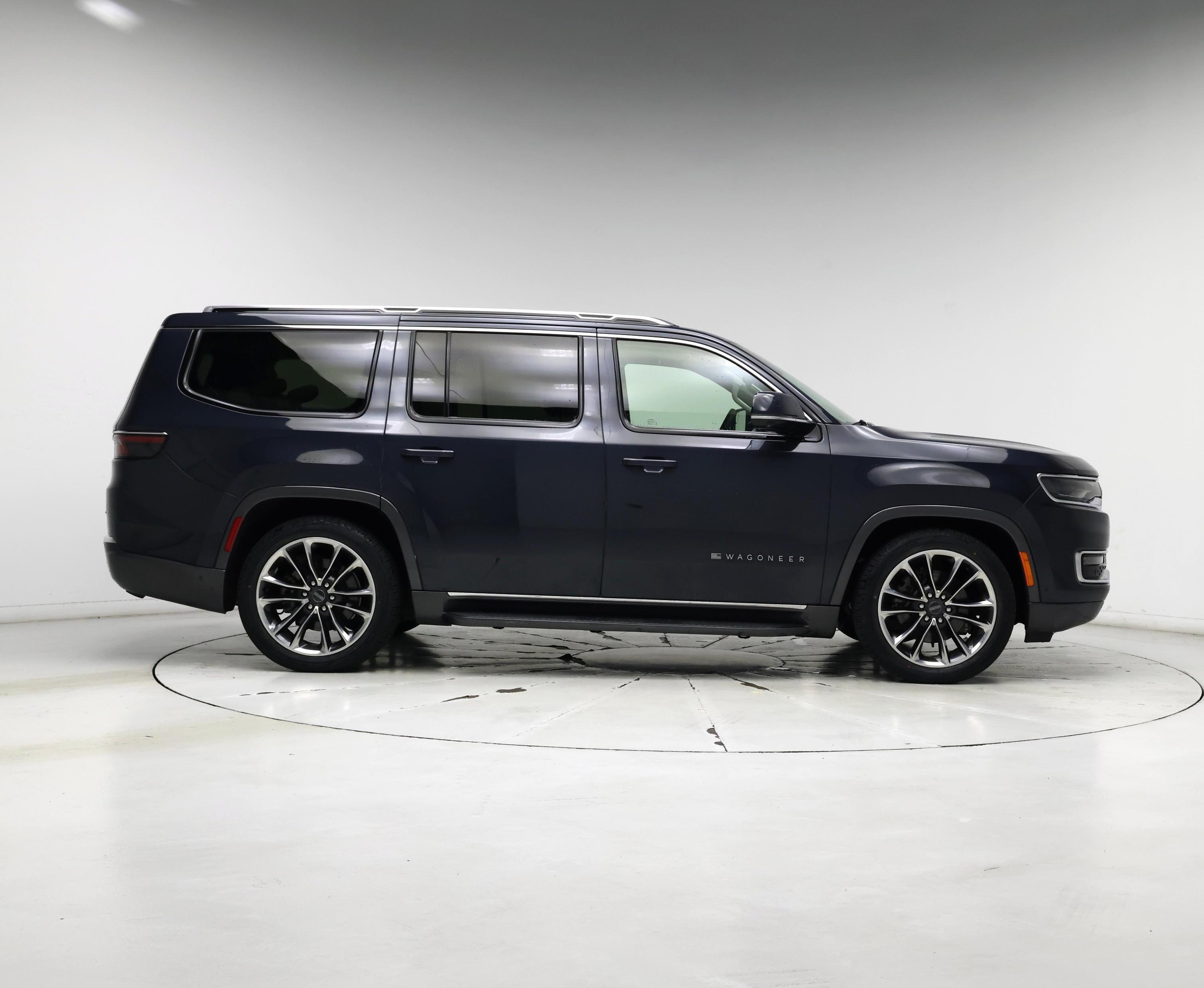 Thumbnail: 2022 Jeep Wagoneer - 7