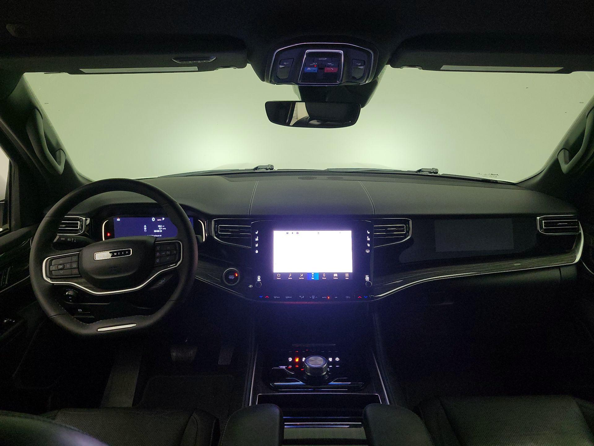 Thumbnail: 2022 Jeep Wagoneer - 9