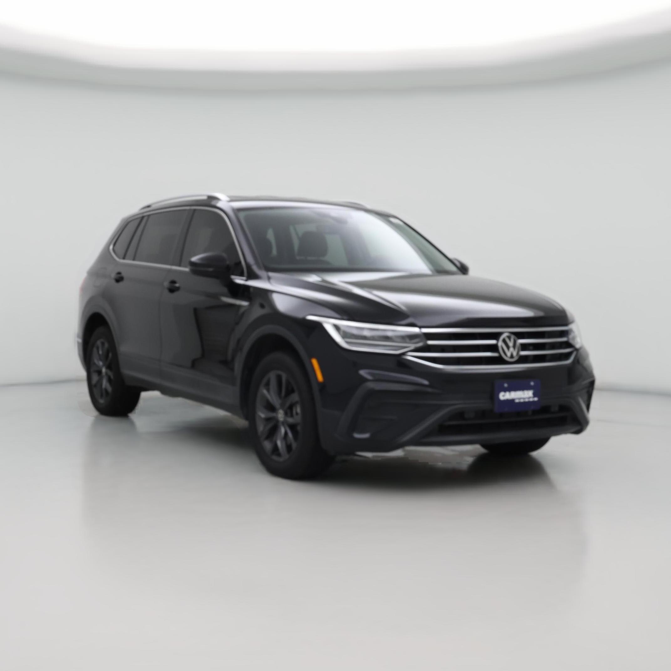 Thumbnail: 2023 Volkswagen Tiguan - 1
