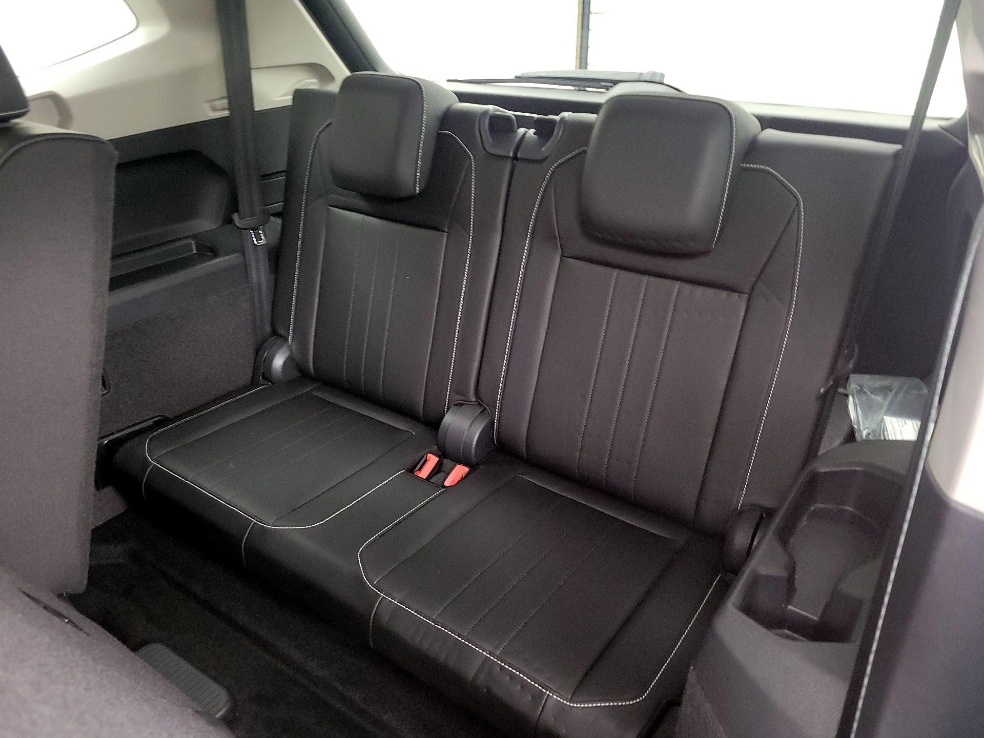 Thumbnail: 2023 Volkswagen Tiguan - 20