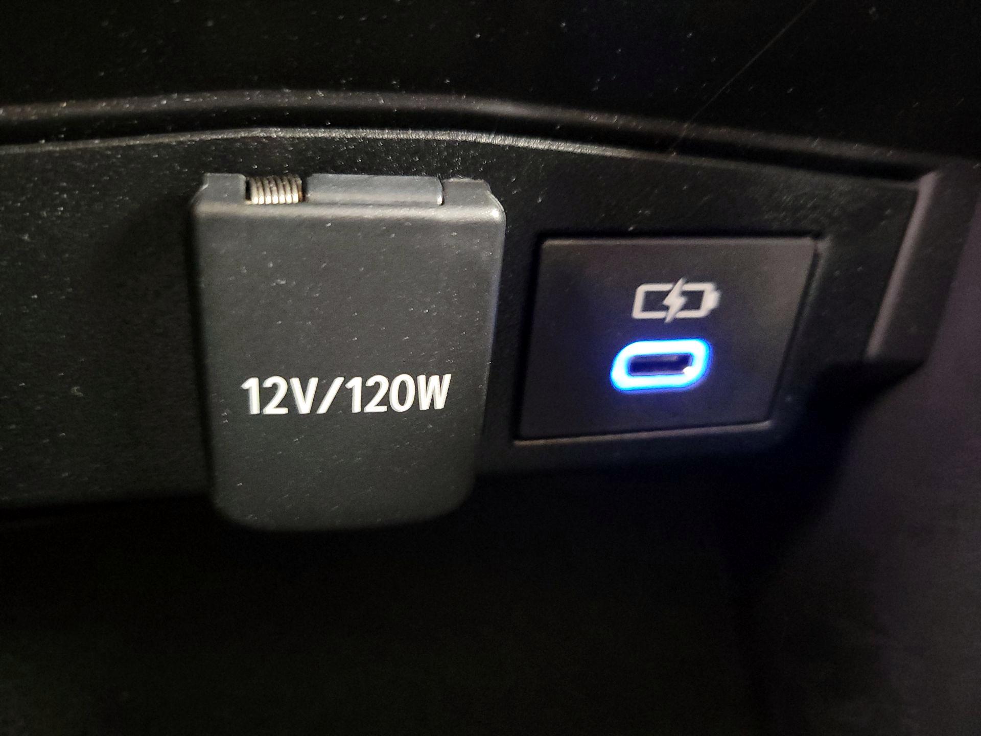 Thumbnail: 2022 Toyota Corolla - 18