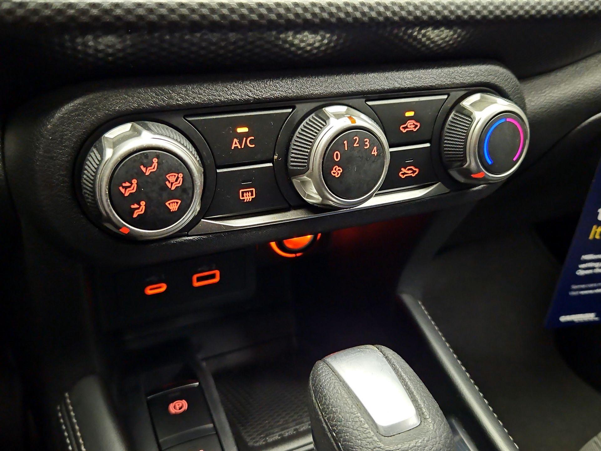 Thumbnail: 2023 Nissan Kicks - 15