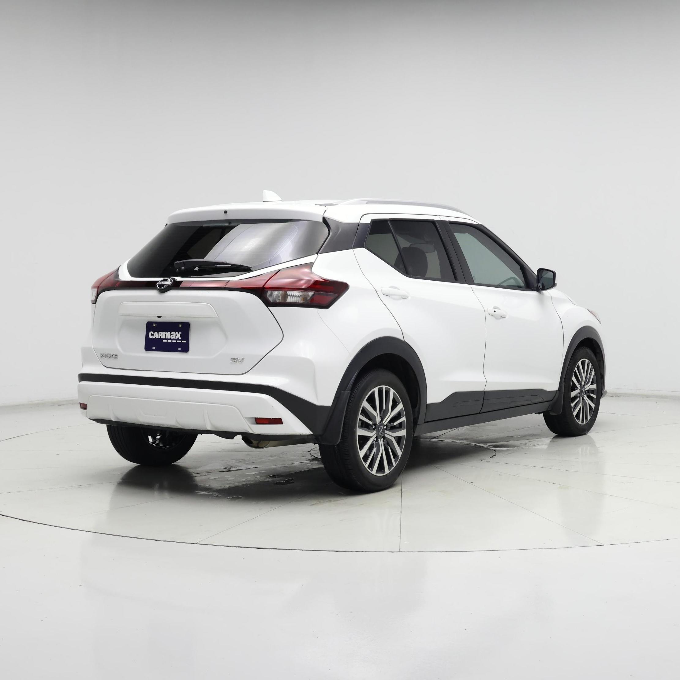 Thumbnail: 2023 Nissan Kicks - 8