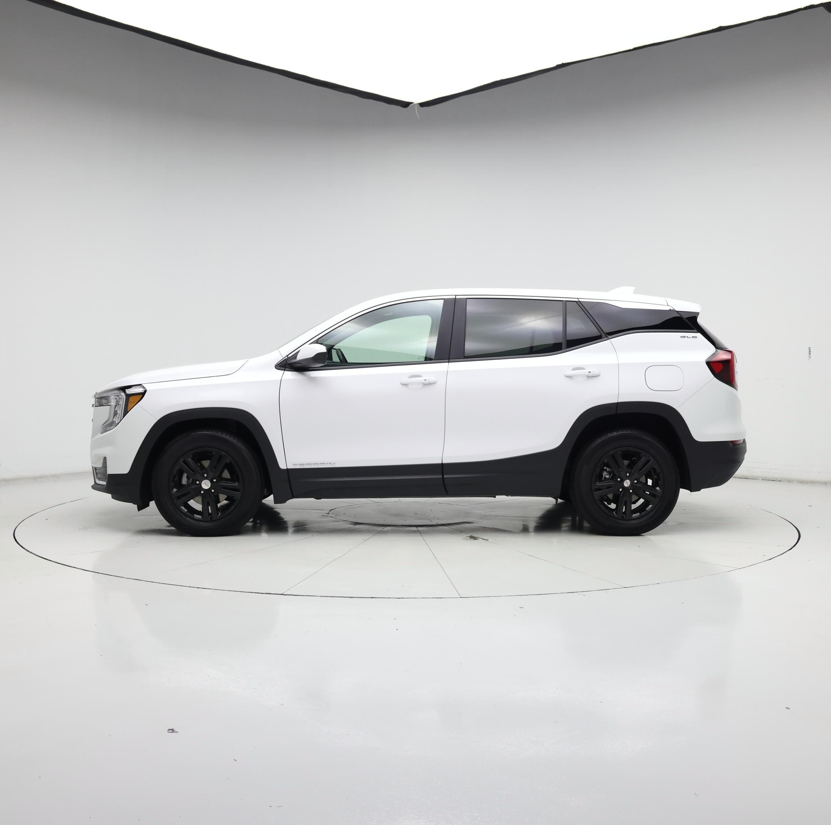 Thumbnail: 2024 GMC Terrain - 3
