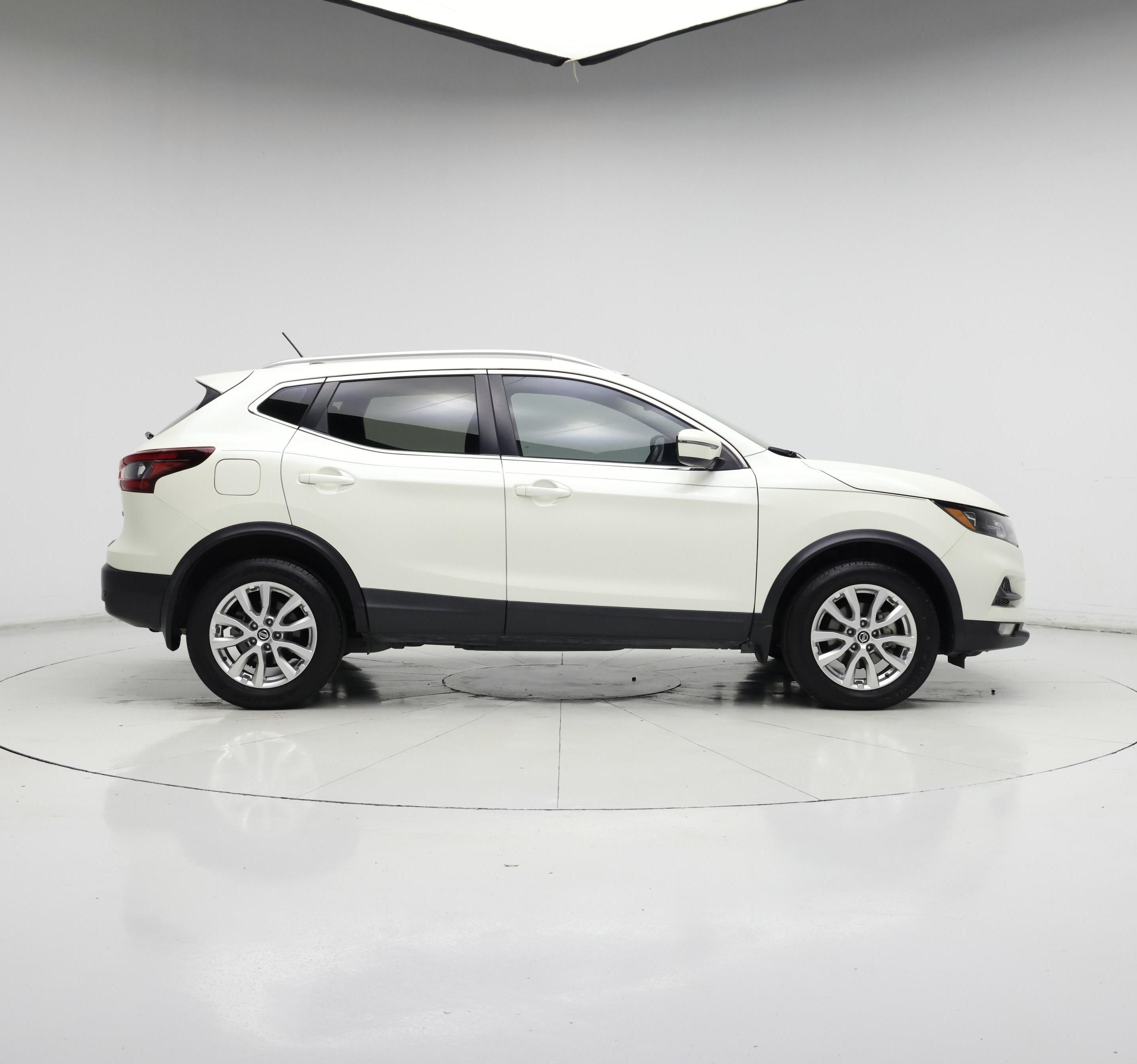 Thumbnail: 2021 Nissan Rogue Sport - 7