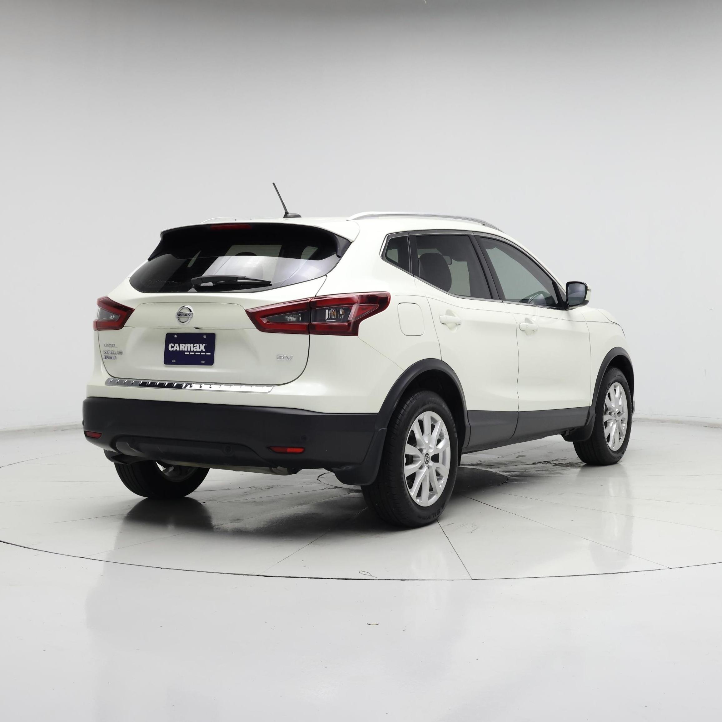Thumbnail: 2021 Nissan Rogue Sport - 8