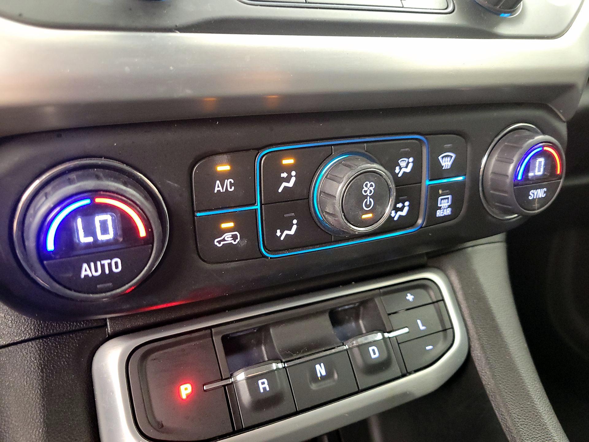 Thumbnail: 2021 GMC Acadia - 17