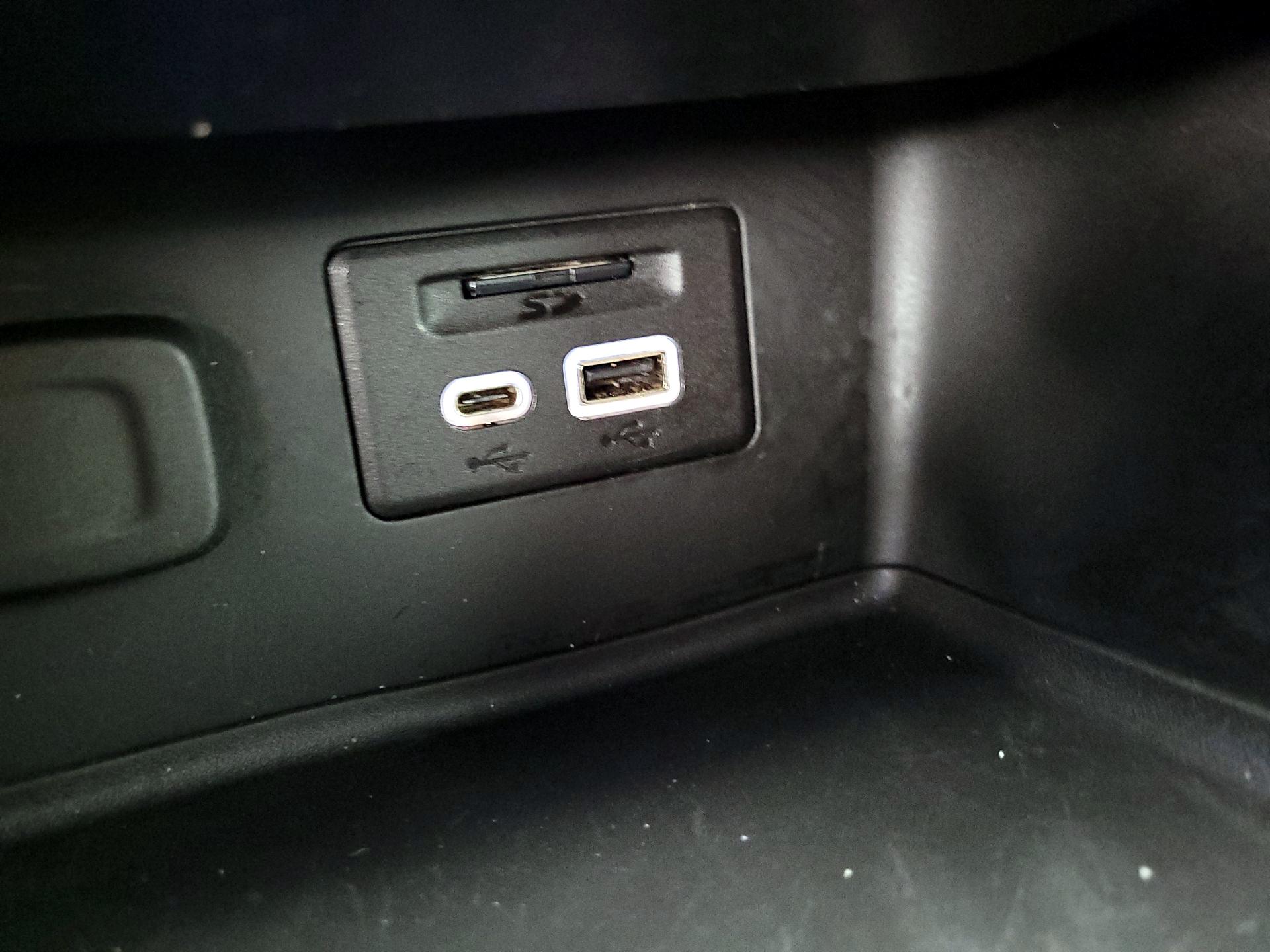 Thumbnail: 2021 GMC Acadia - 19