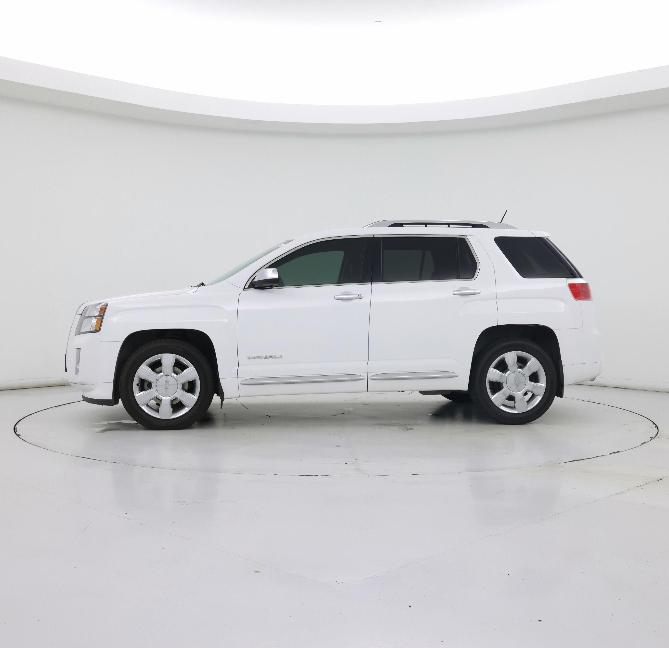 Thumbnail: 2015 GMC Terrain - 3