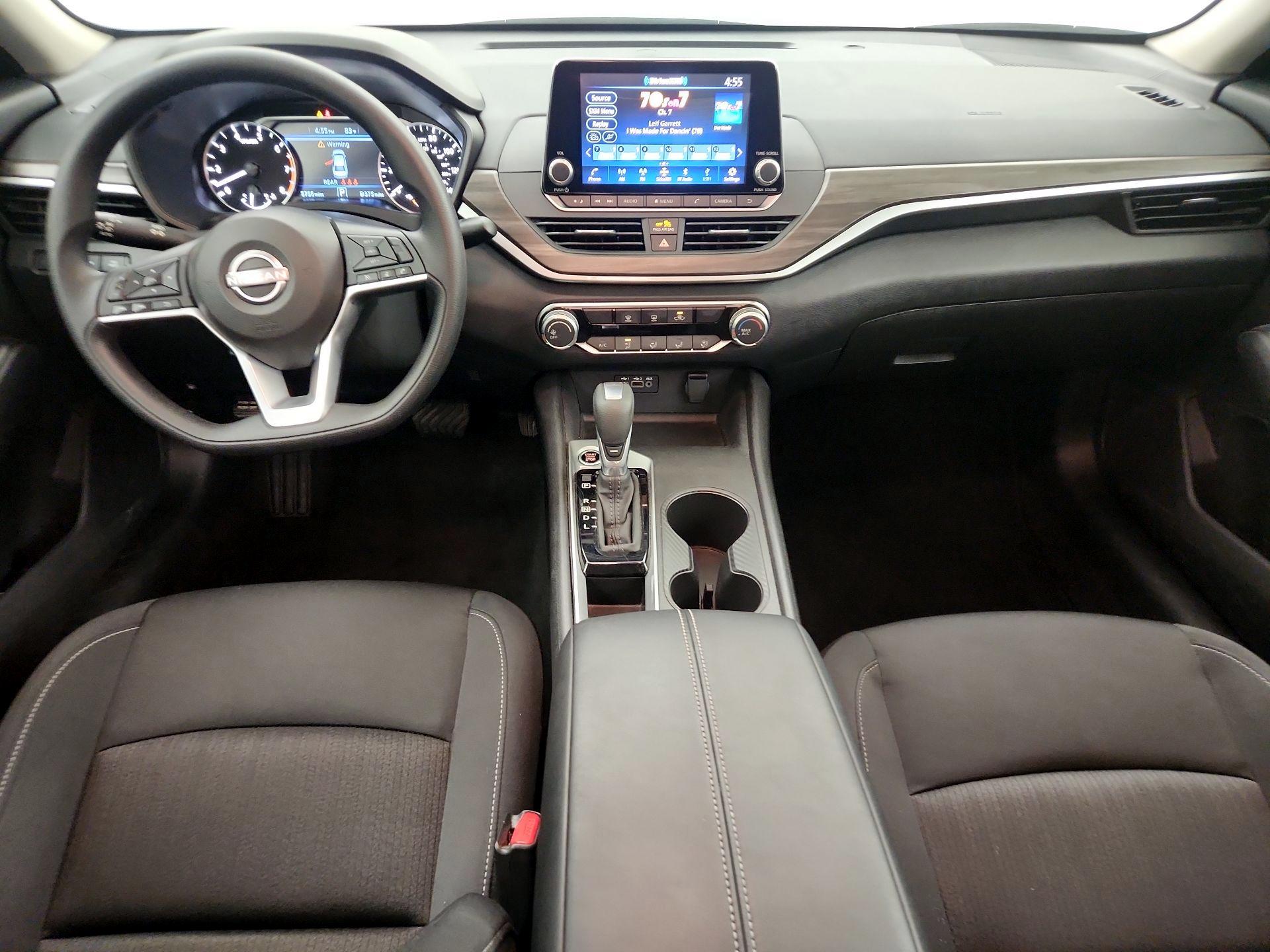 Thumbnail: 2025 Nissan Altima - 9