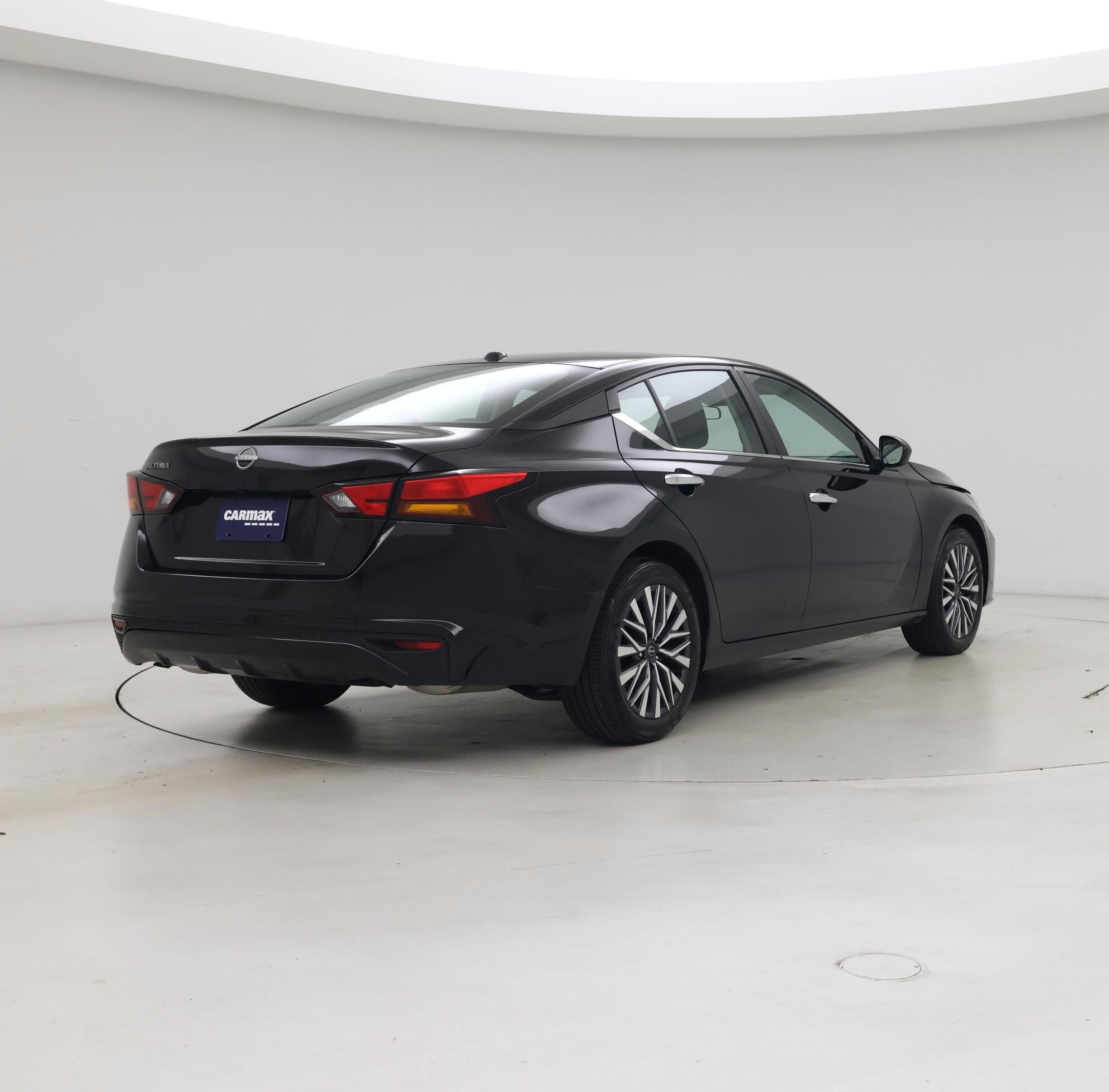 Thumbnail: 2025 Nissan Altima - 8