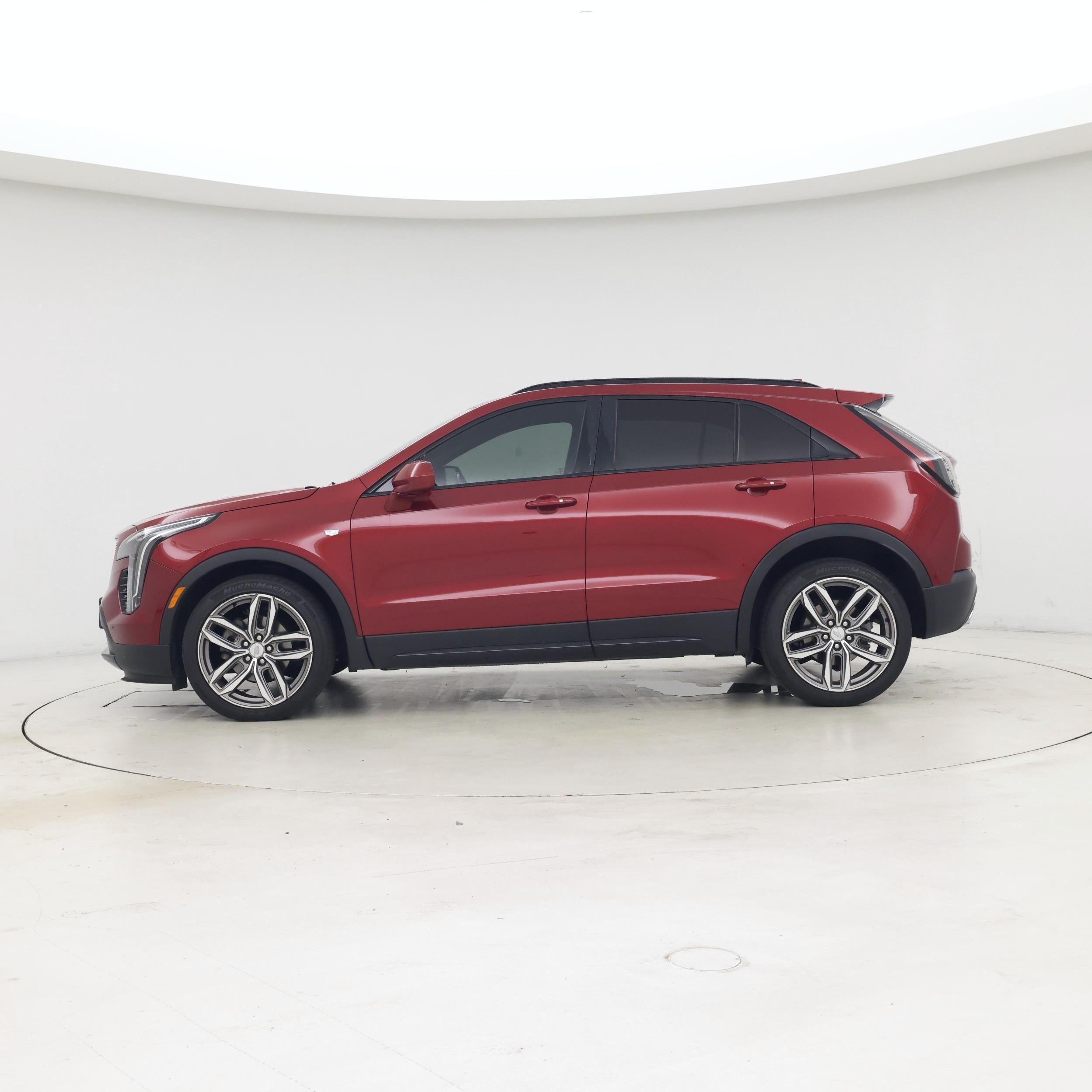Thumbnail: 2019 Cadillac XT4 - 3