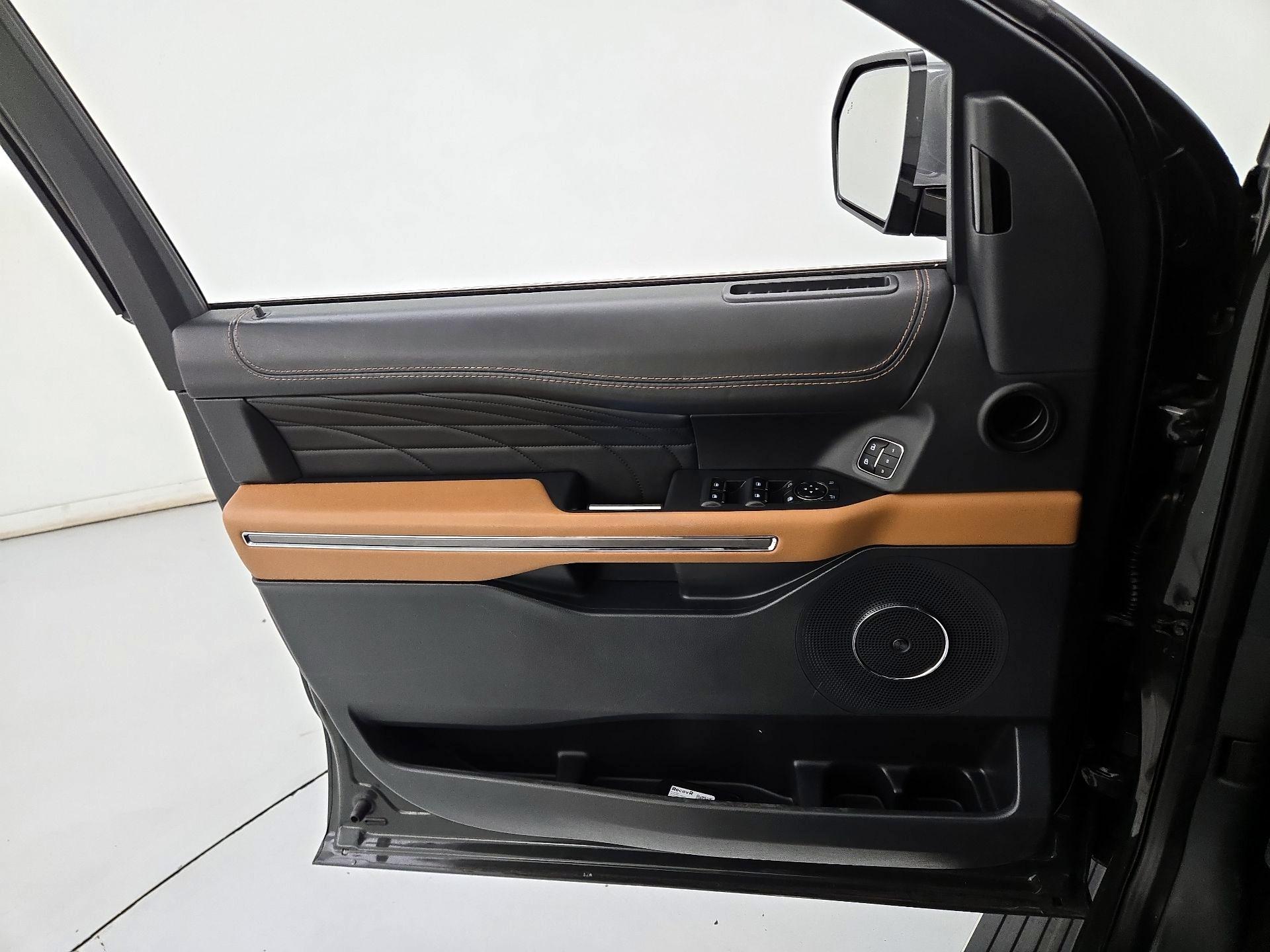 Thumbnail: 2022 Ford Expedition MAX - 12