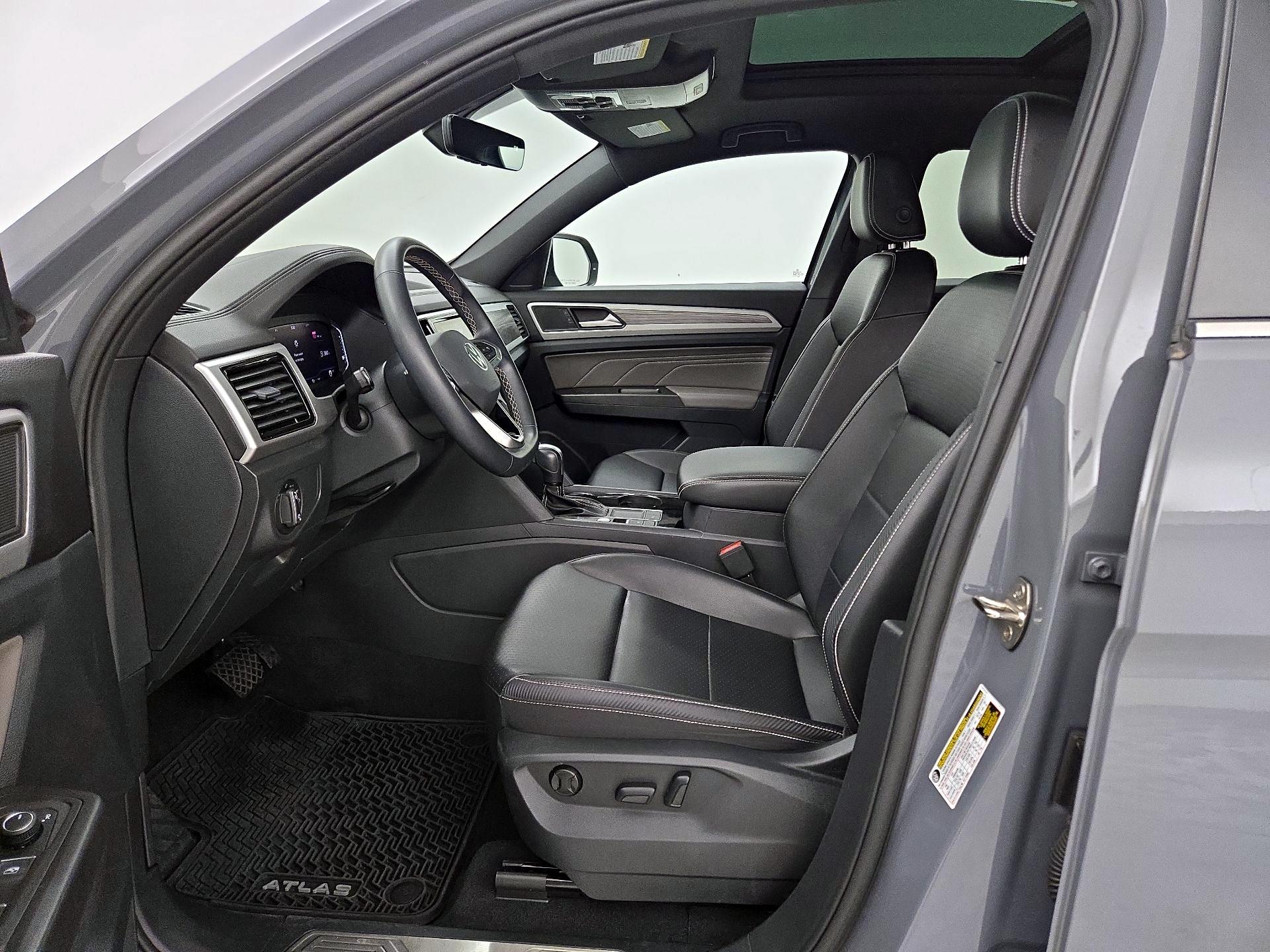 Thumbnail: 2022 Volkswagen Atlas - 11