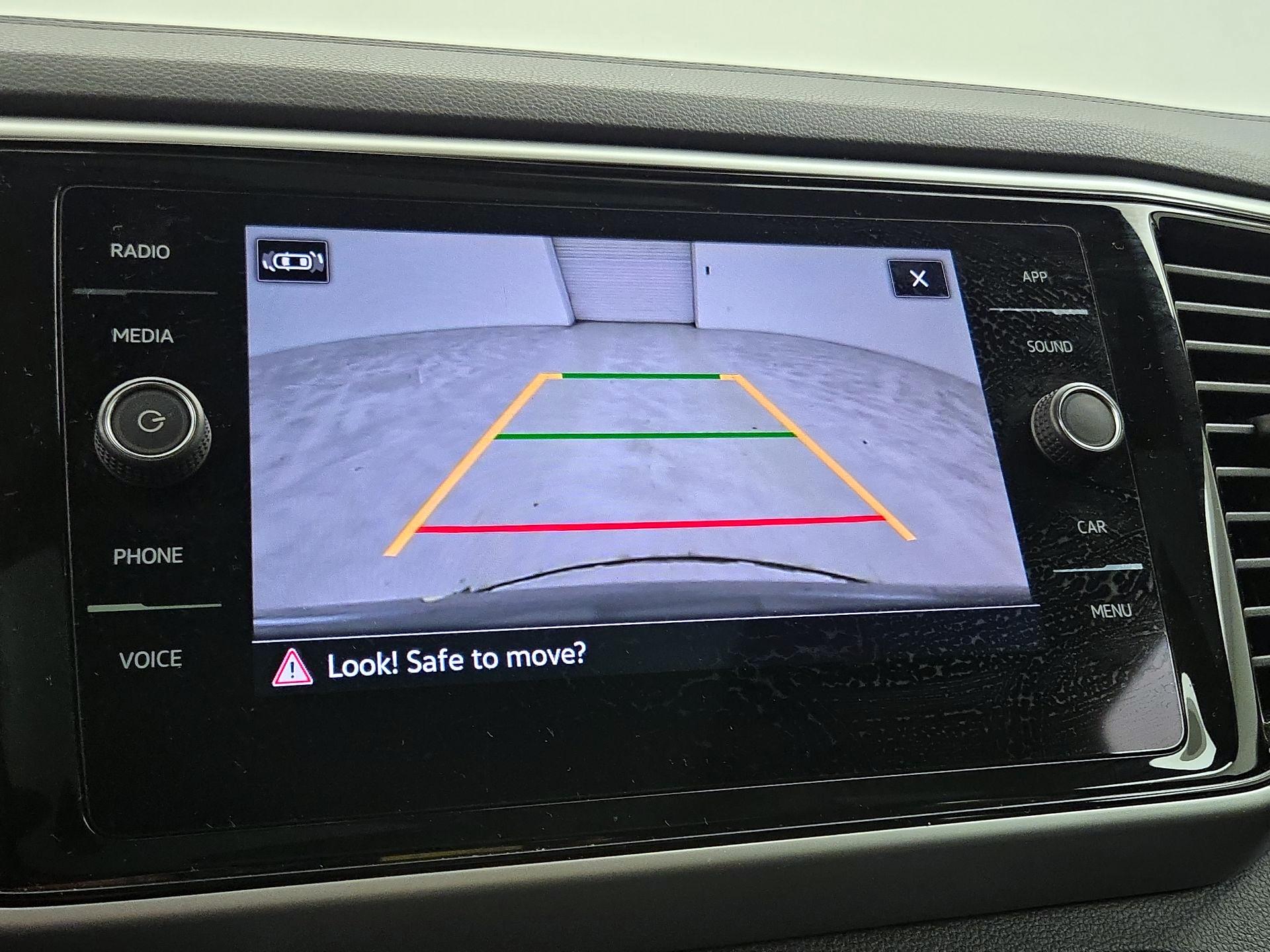 Thumbnail: 2022 Volkswagen Atlas - 14