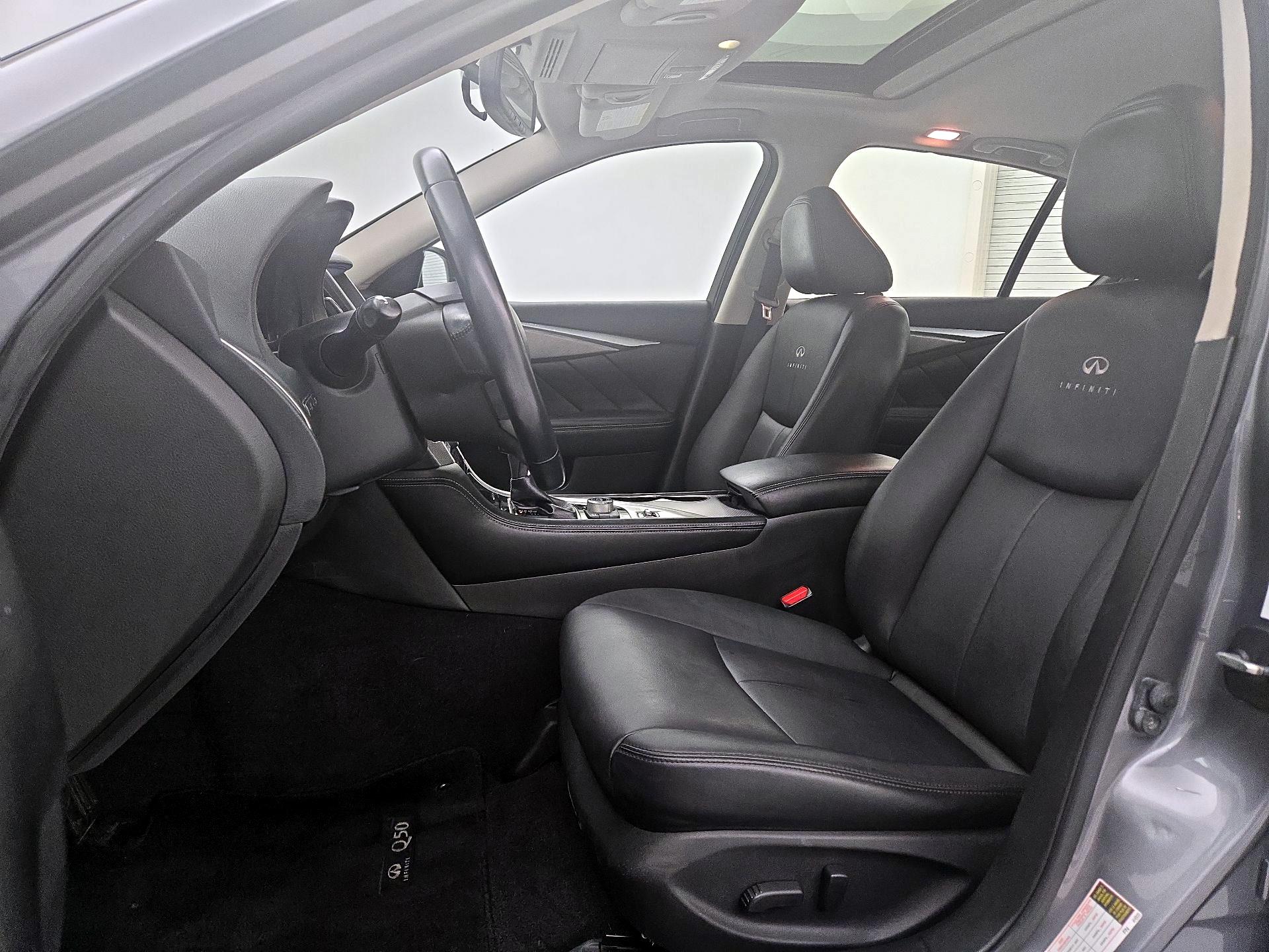 Thumbnail: 2014 INFINITI Q50 - 11