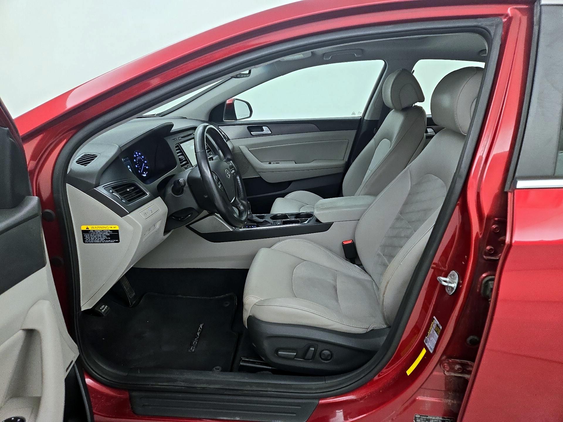 Thumbnail: 2016 Hyundai Sonata - 9