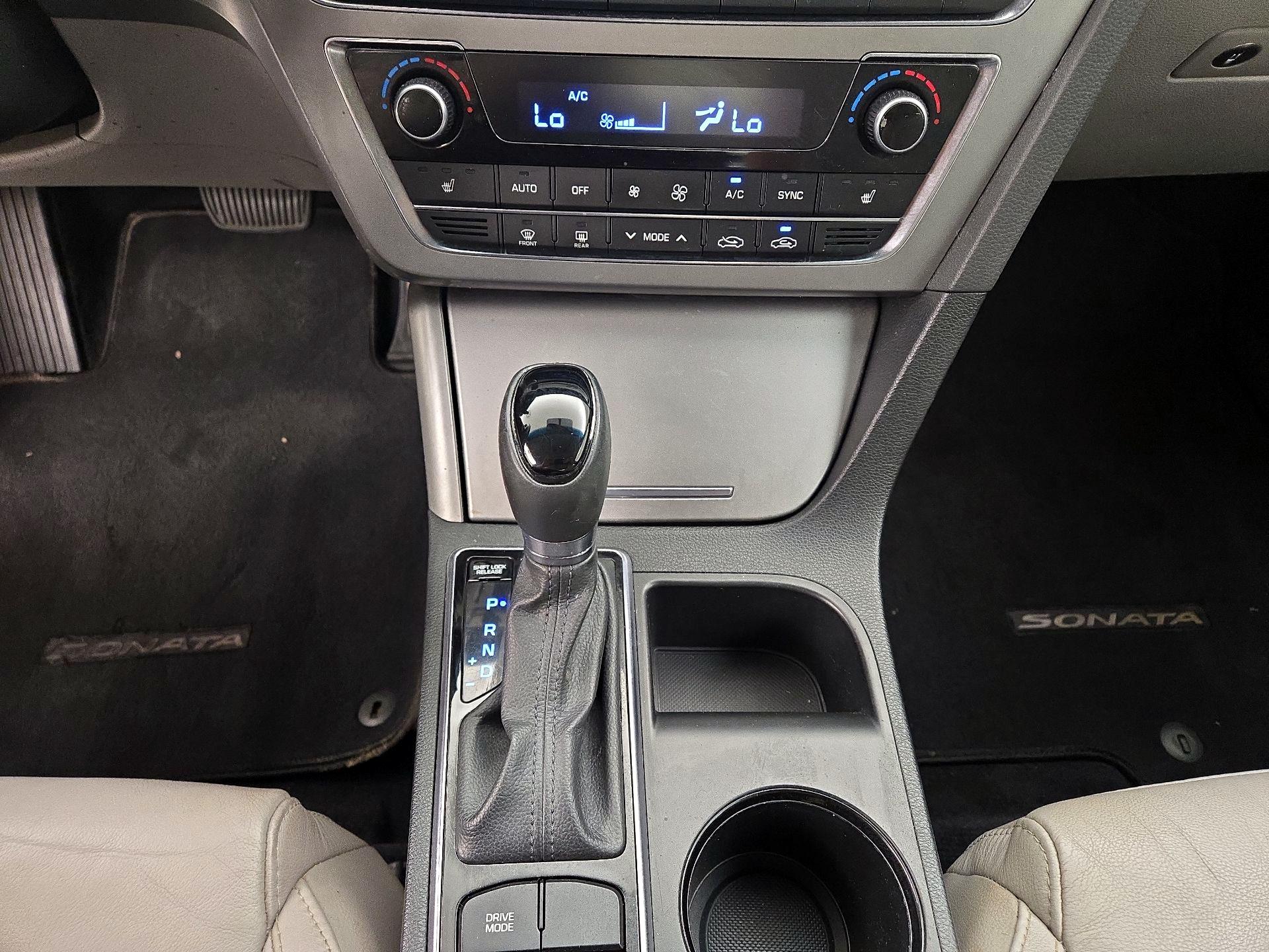 Thumbnail: 2016 Hyundai Sonata - 15