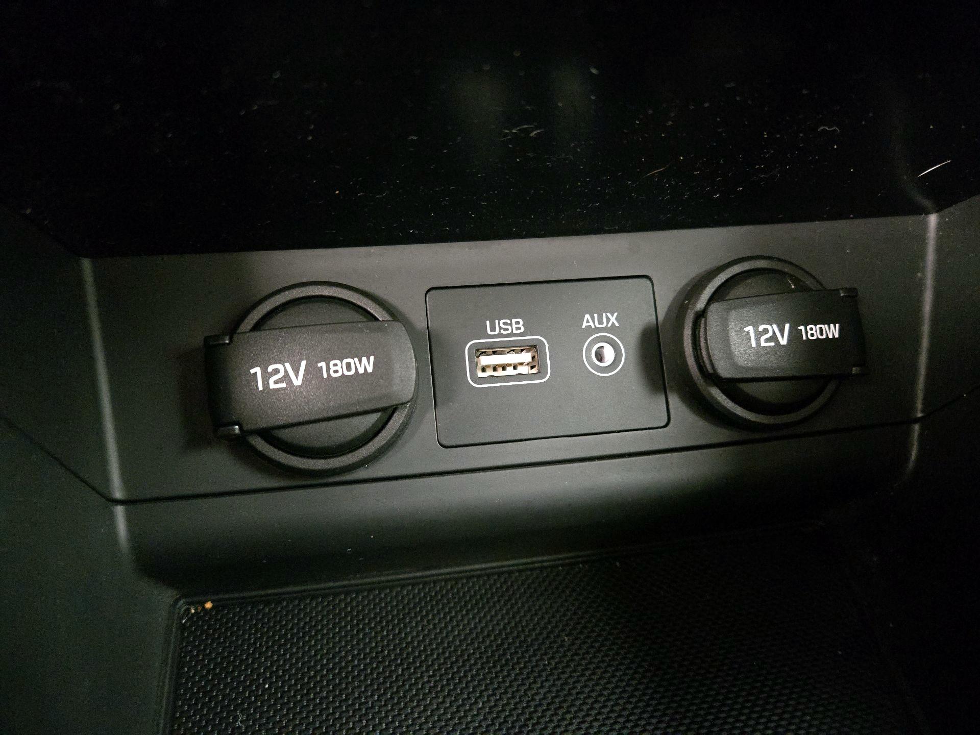 Thumbnail: 2016 Hyundai Sonata - 16