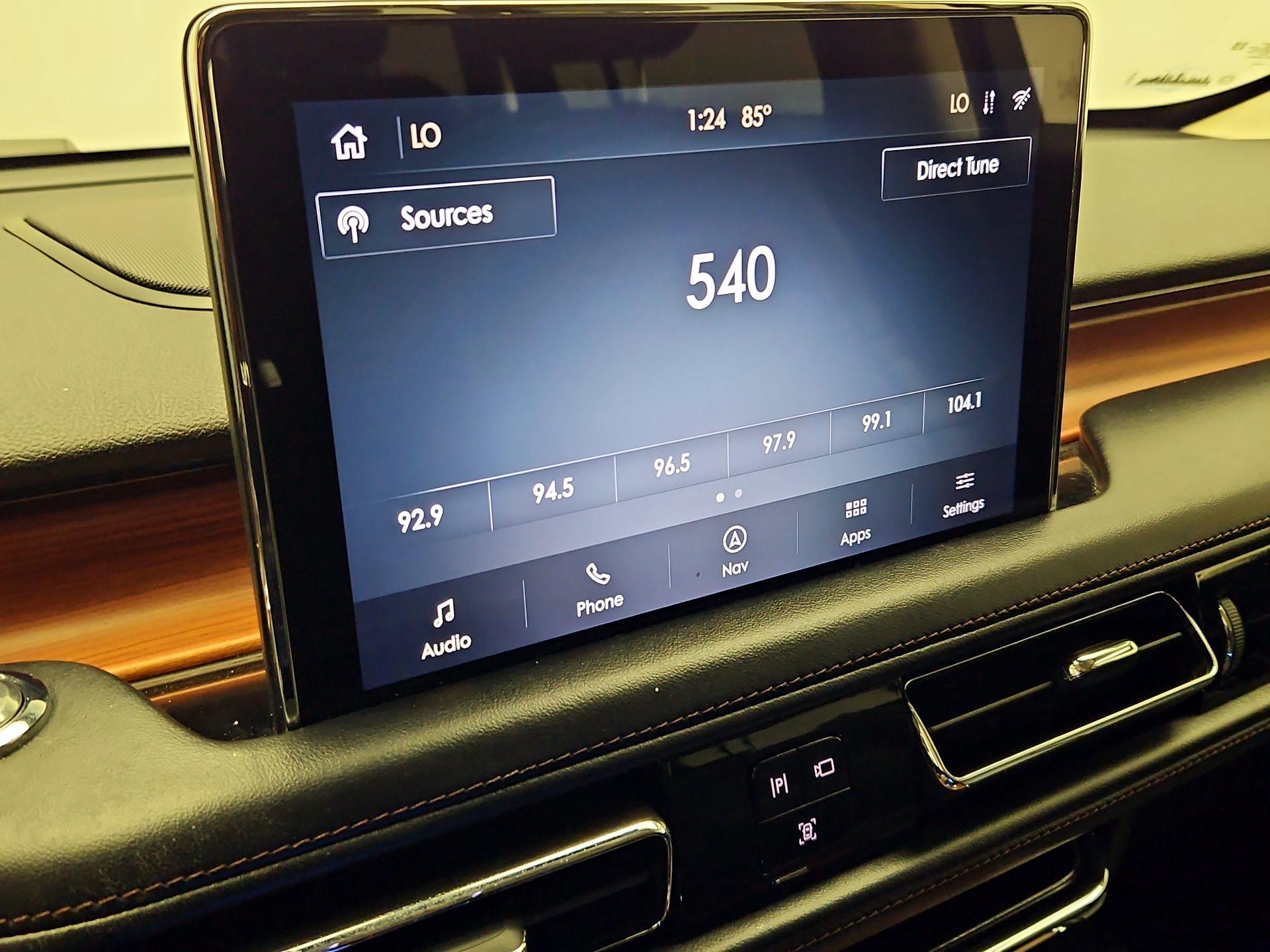 Thumbnail: 2020 Lincoln Aviator - 16