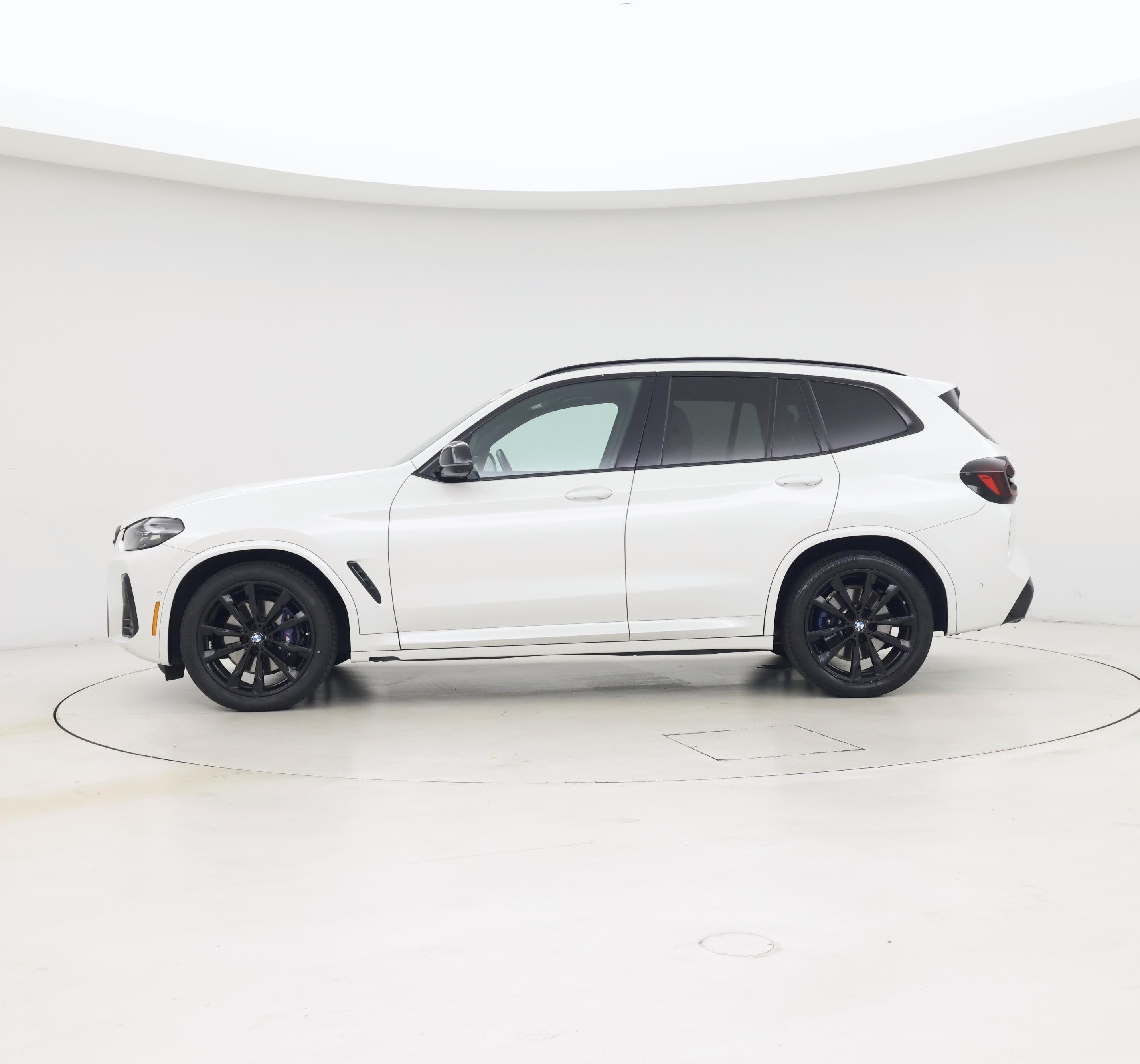 Thumbnail: 2023 BMW X3 - 3