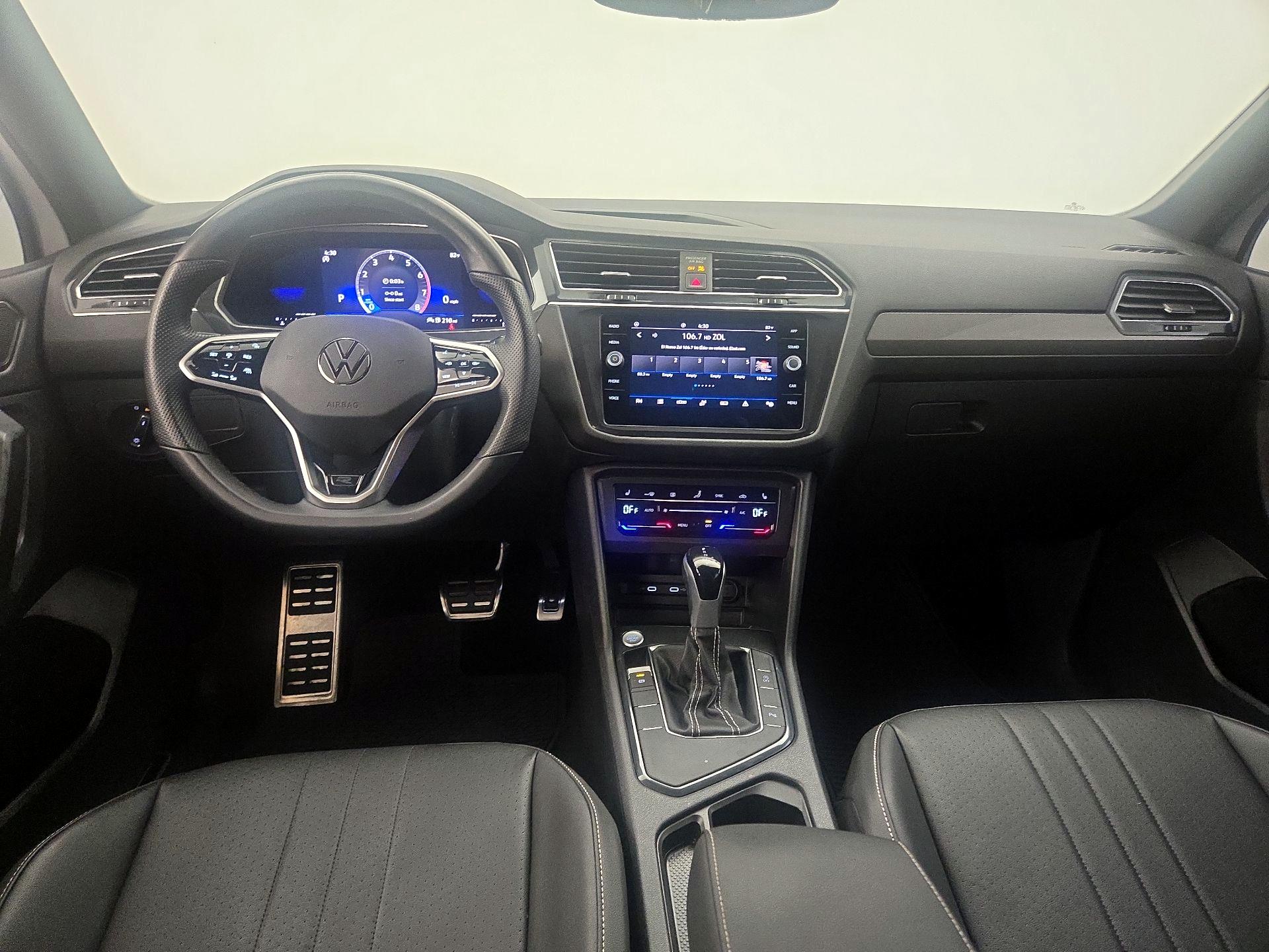 Thumbnail: 2023 Volkswagen Tiguan - 9