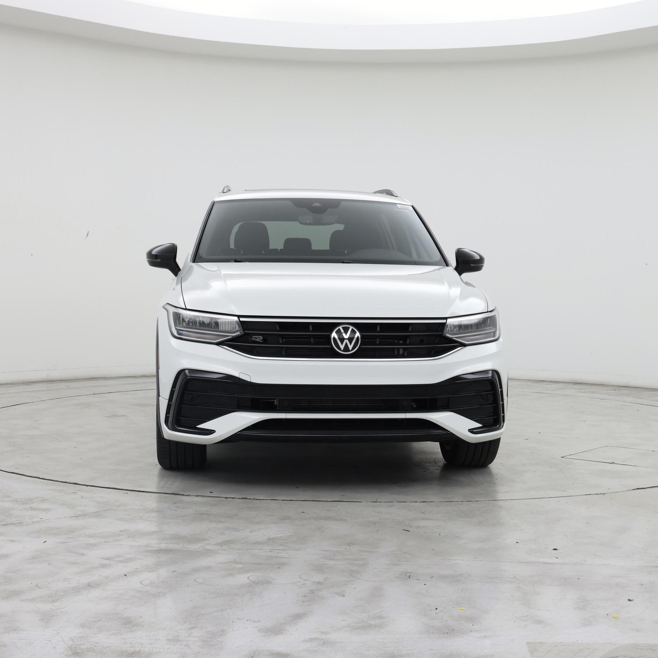 Thumbnail: 2023 Volkswagen Tiguan - 5