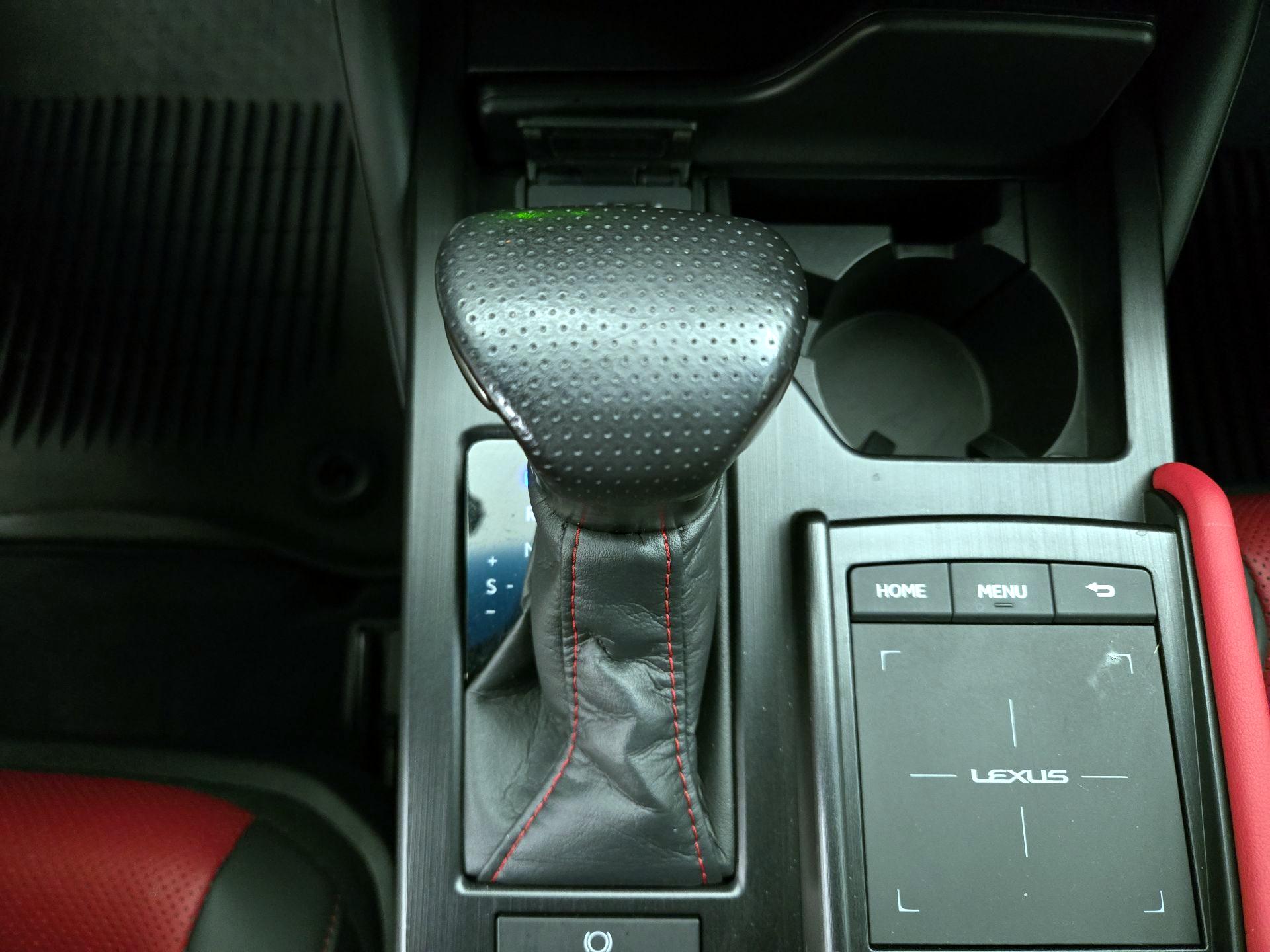 Thumbnail: 2022 Lexus ES - 17