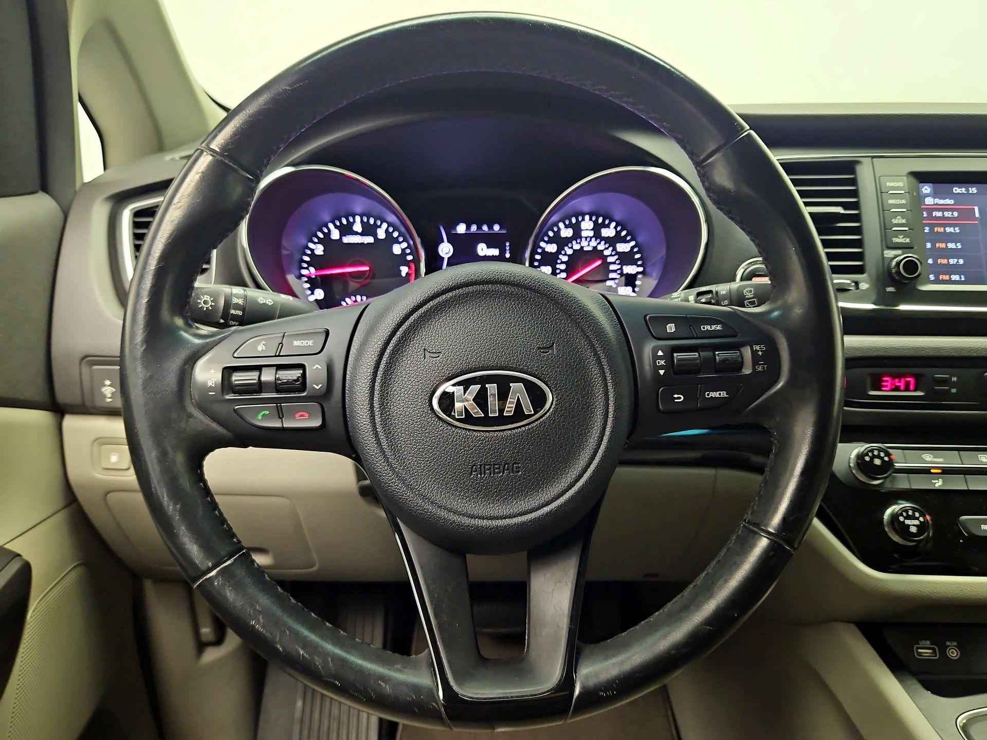 Thumbnail: 2018 Kia Sedona - 10