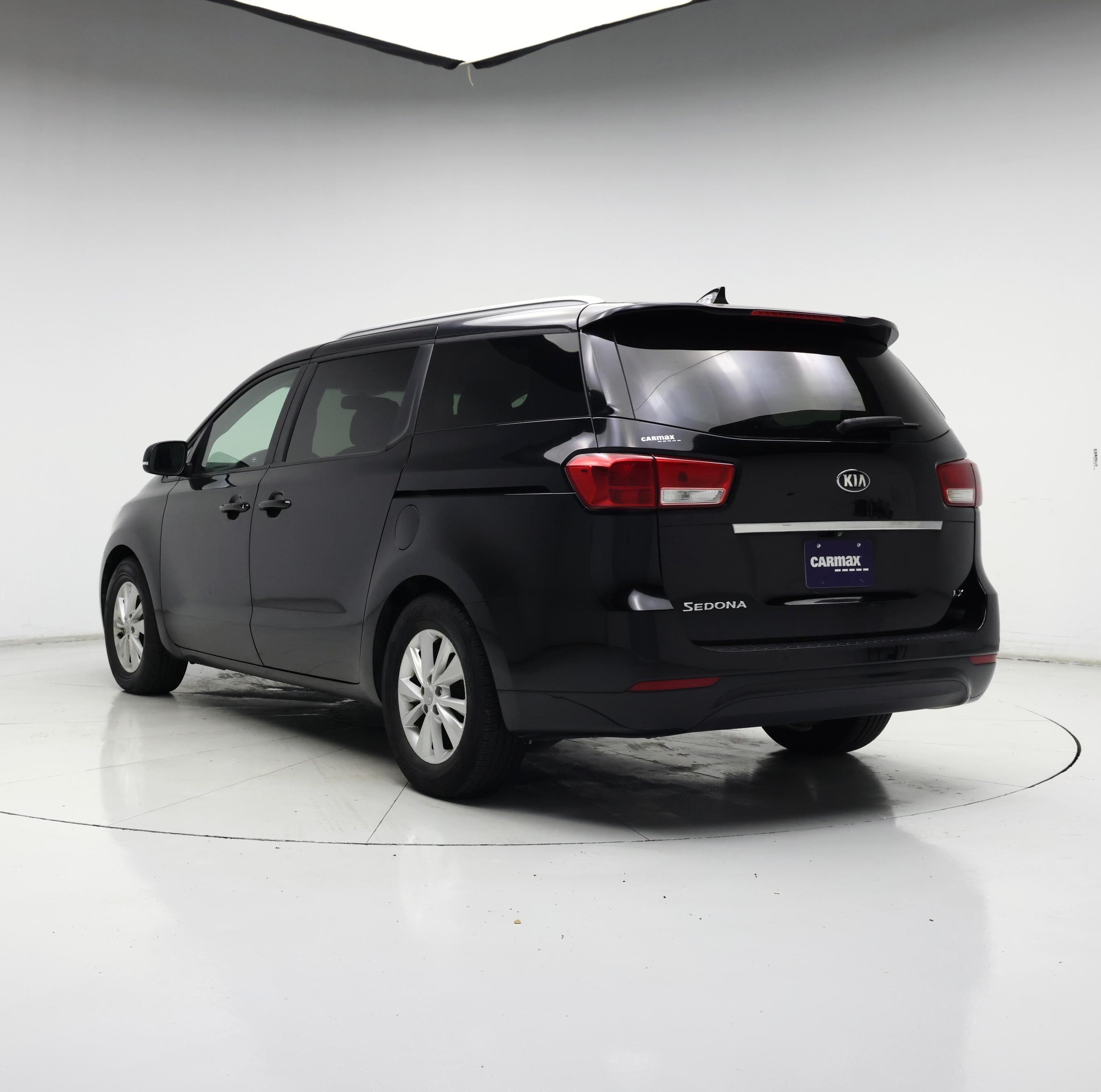 Thumbnail: 2018 Kia Sedona - 2