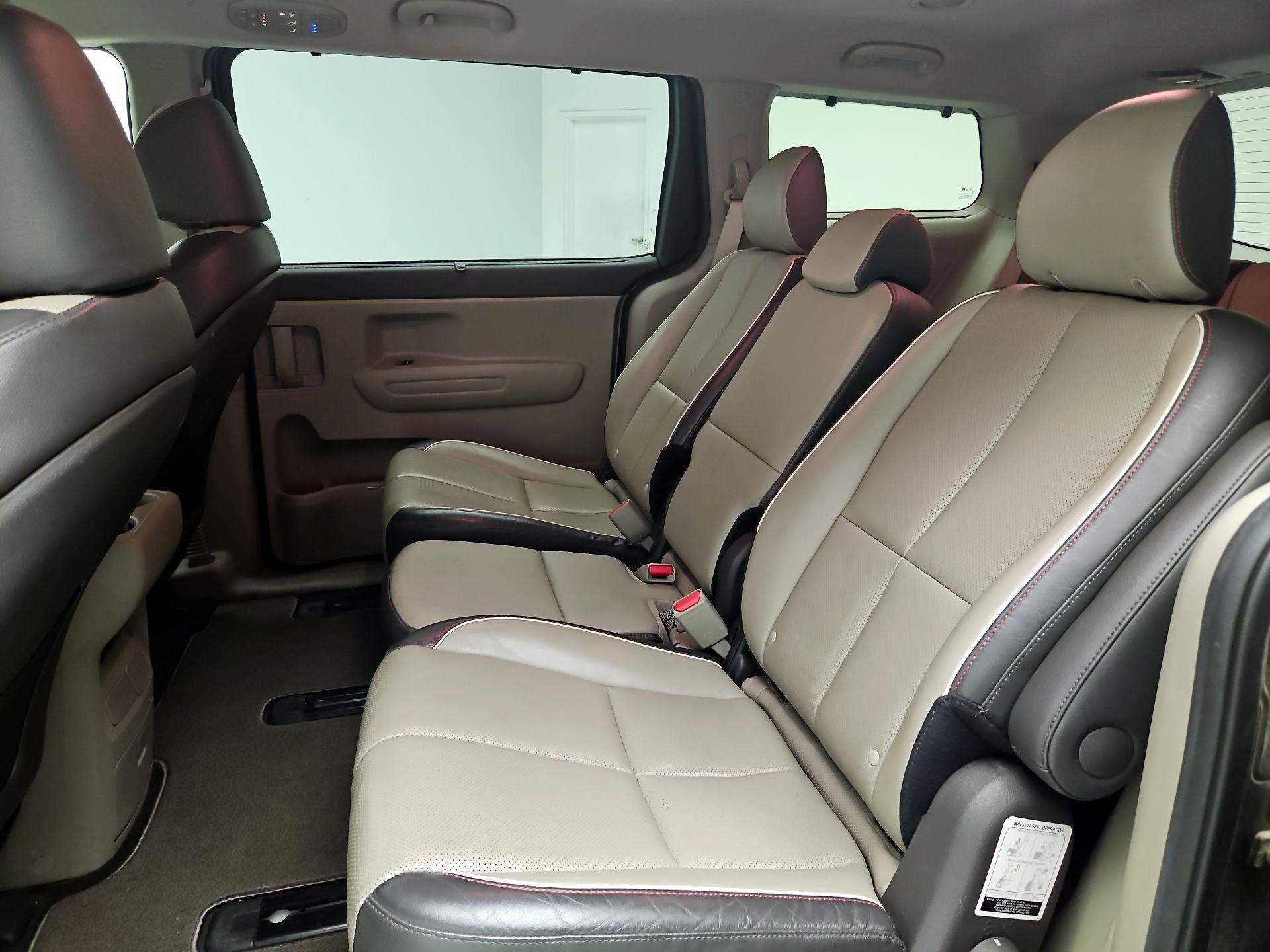 Thumbnail: 2018 Kia Sedona - 19