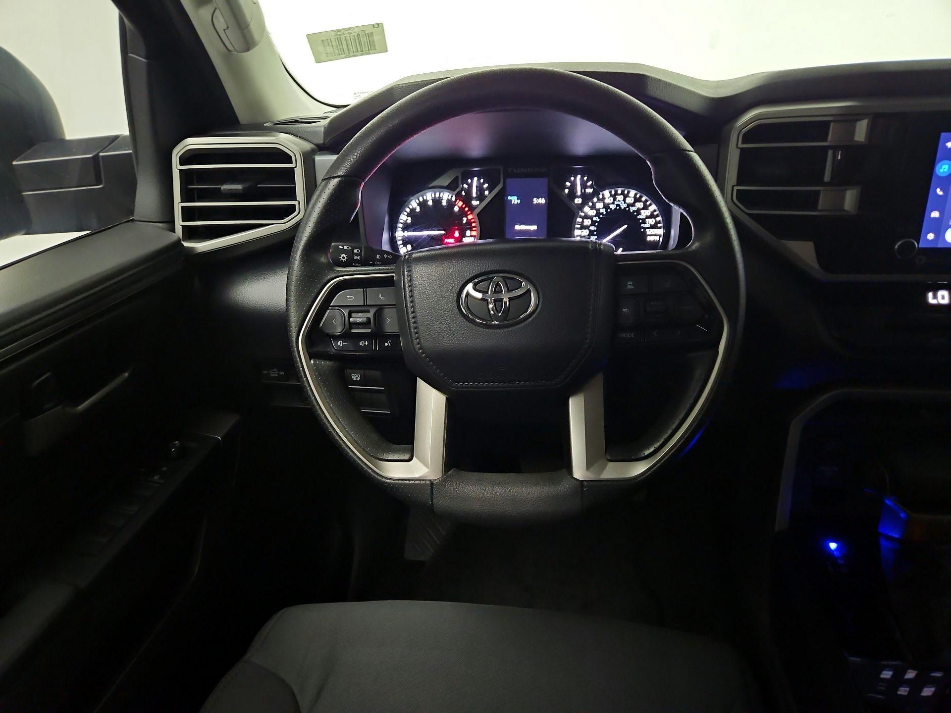 Thumbnail: 2024 Toyota Tundra - 10