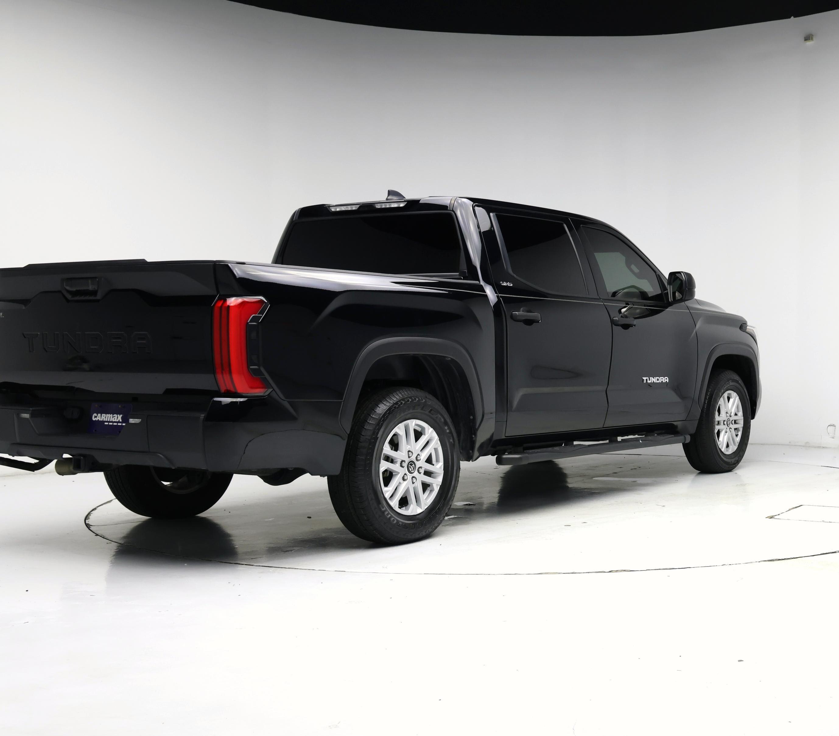 Thumbnail: 2024 Toyota Tundra - 8