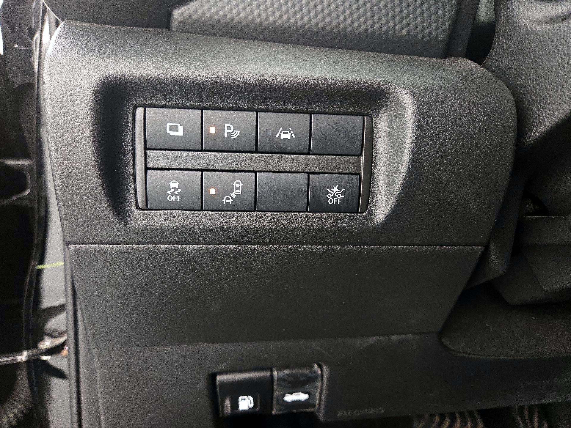 Thumbnail: 2024 Nissan Kicks - 13