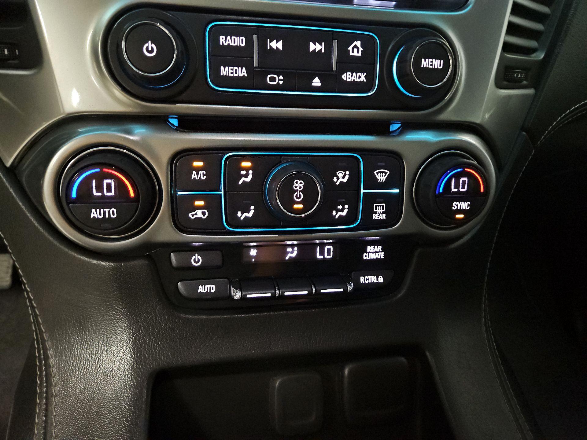 Thumbnail: 2019 Chevrolet Tahoe - 16