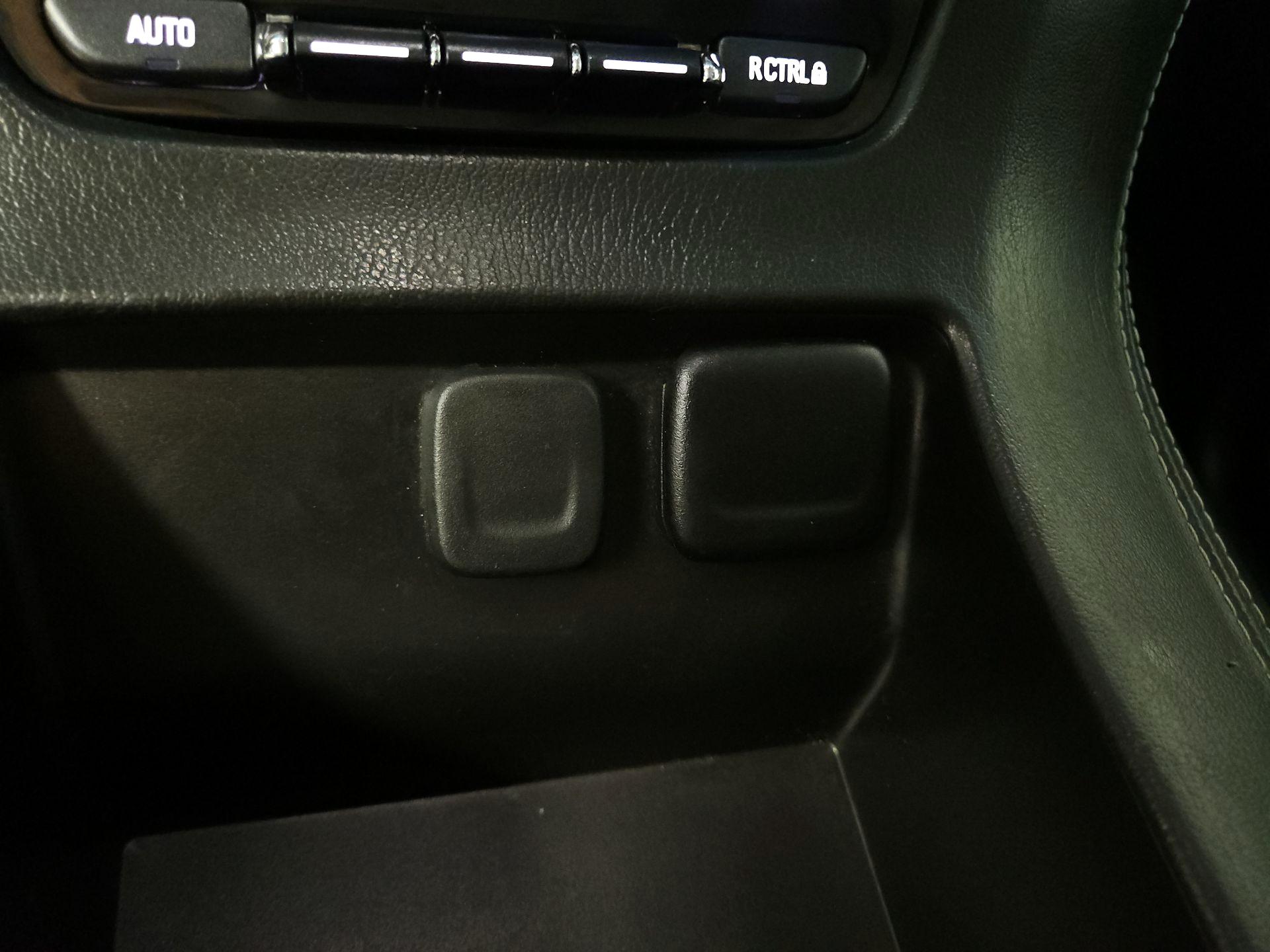 Thumbnail: 2019 Chevrolet Tahoe - 18