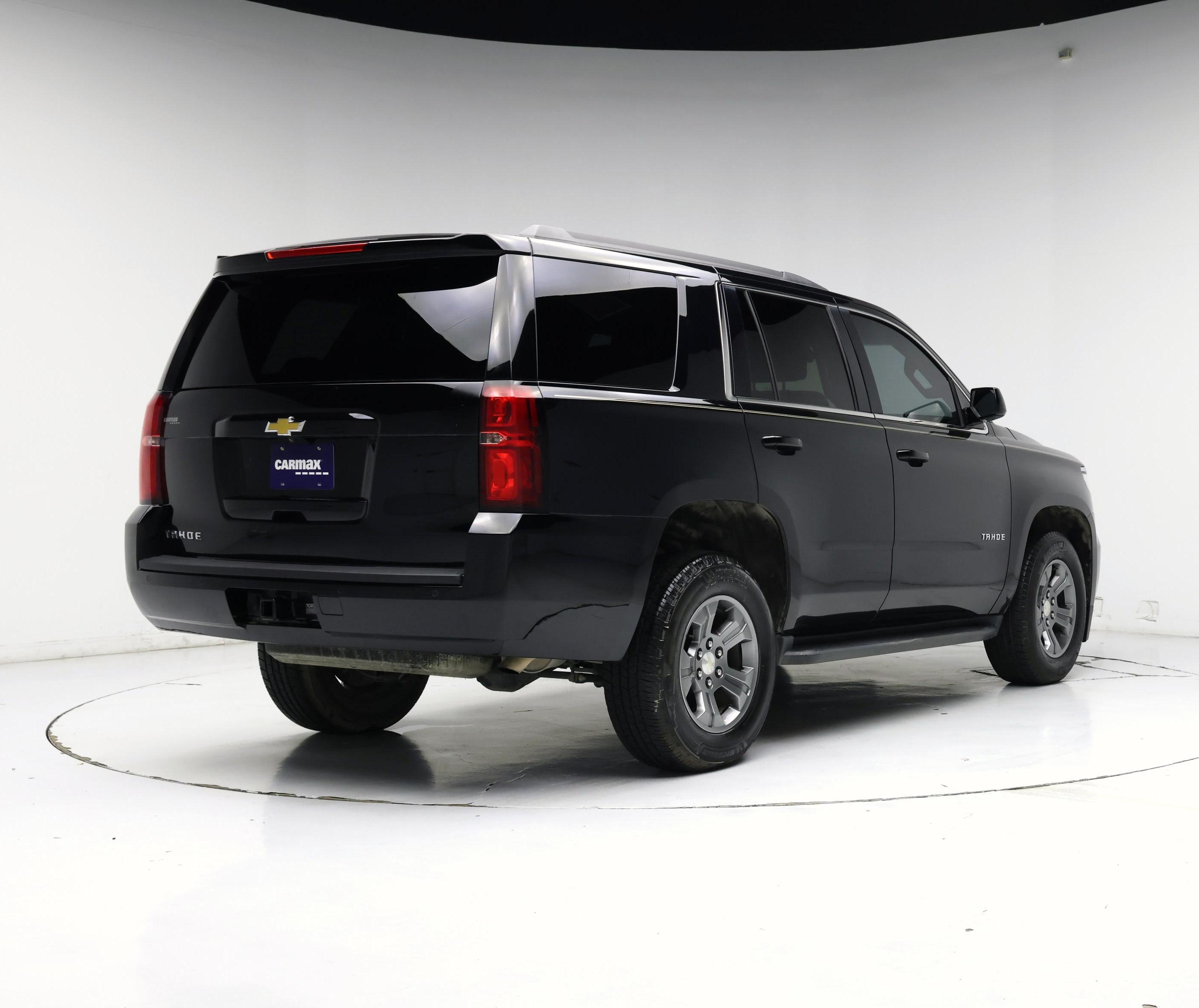 Thumbnail: 2019 Chevrolet Tahoe - 8
