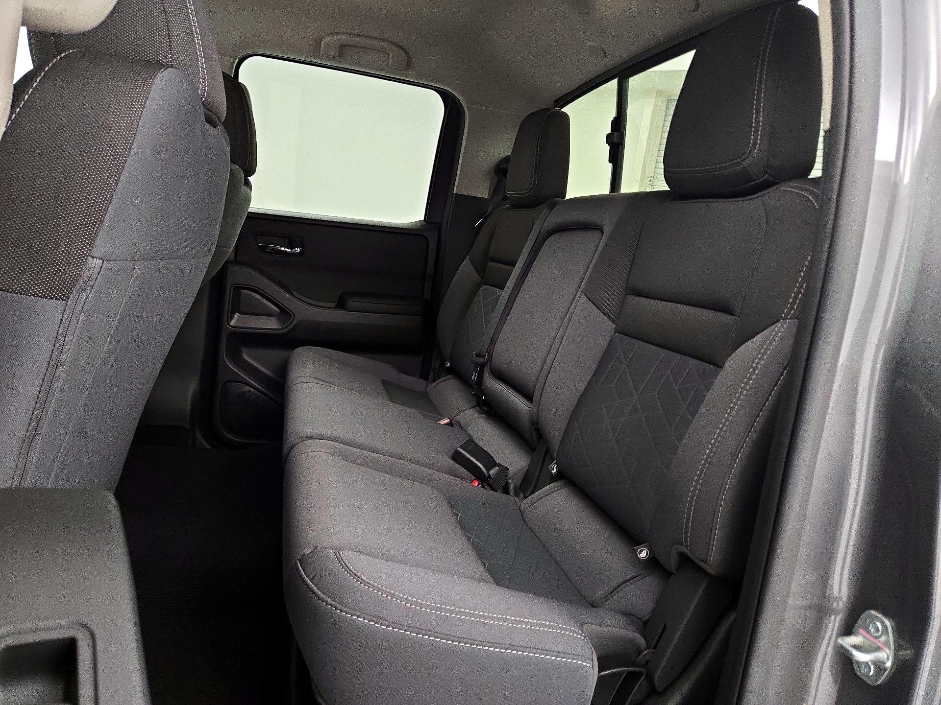 Thumbnail: 2025 Nissan Frontier - 19
