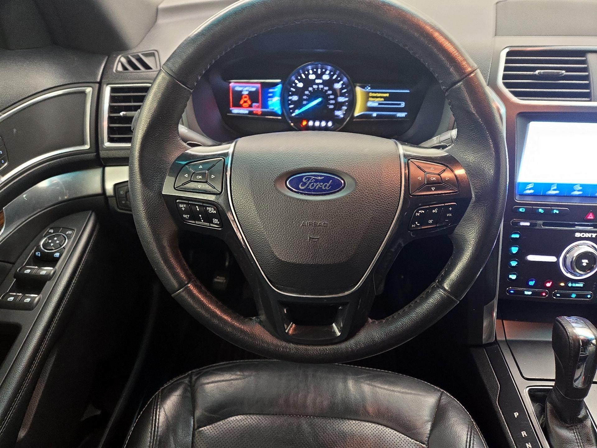 Thumbnail: 2016 Ford Explorer - 10