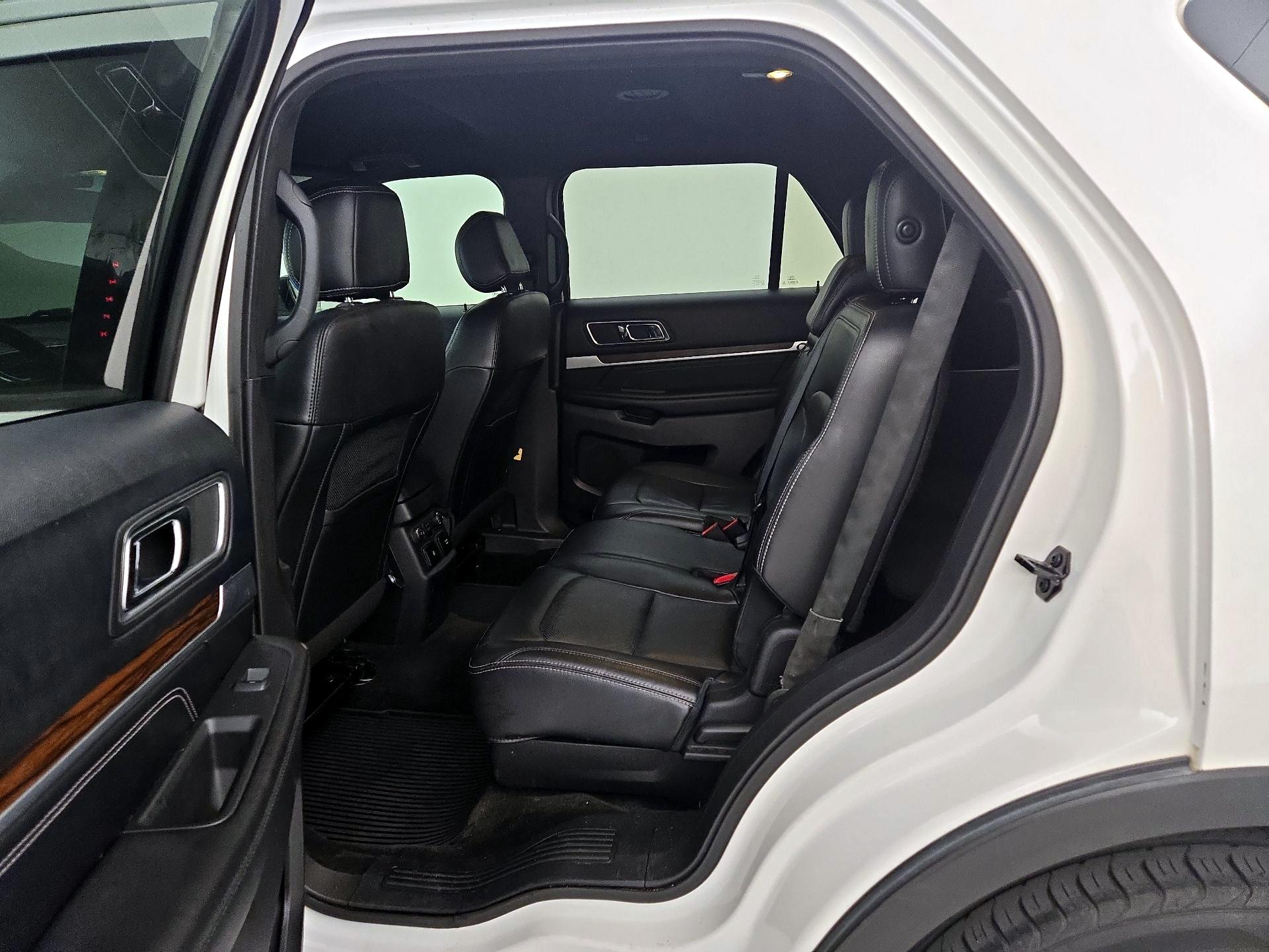 Thumbnail: 2016 Ford Explorer - 19