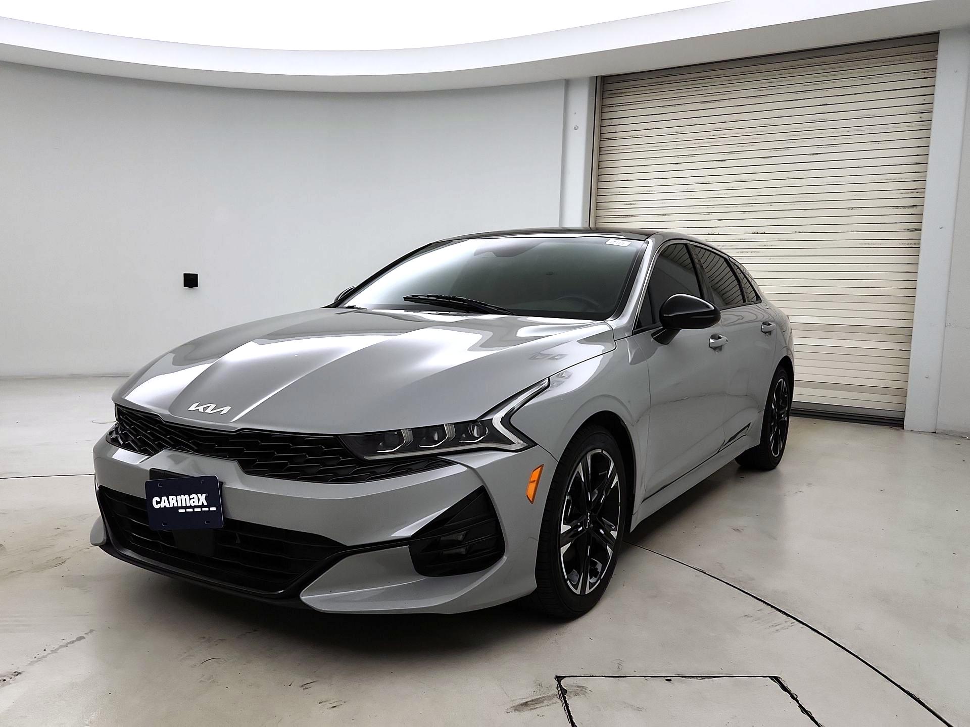 Thumbnail: 2023 Kia K5 - 3