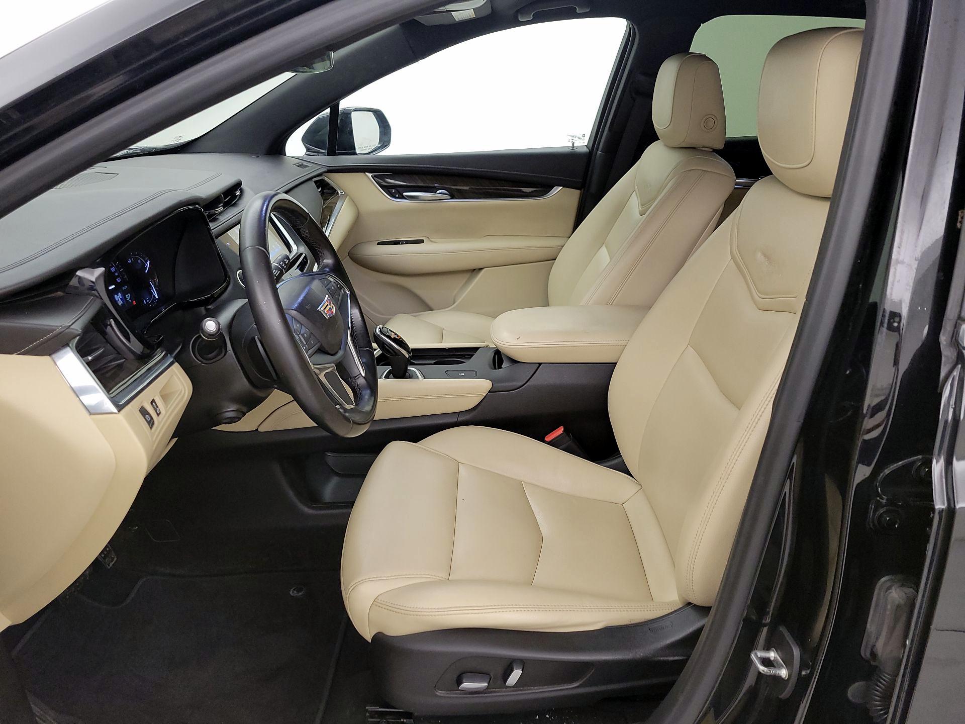 Thumbnail: 2019 Cadillac XT5 - 11