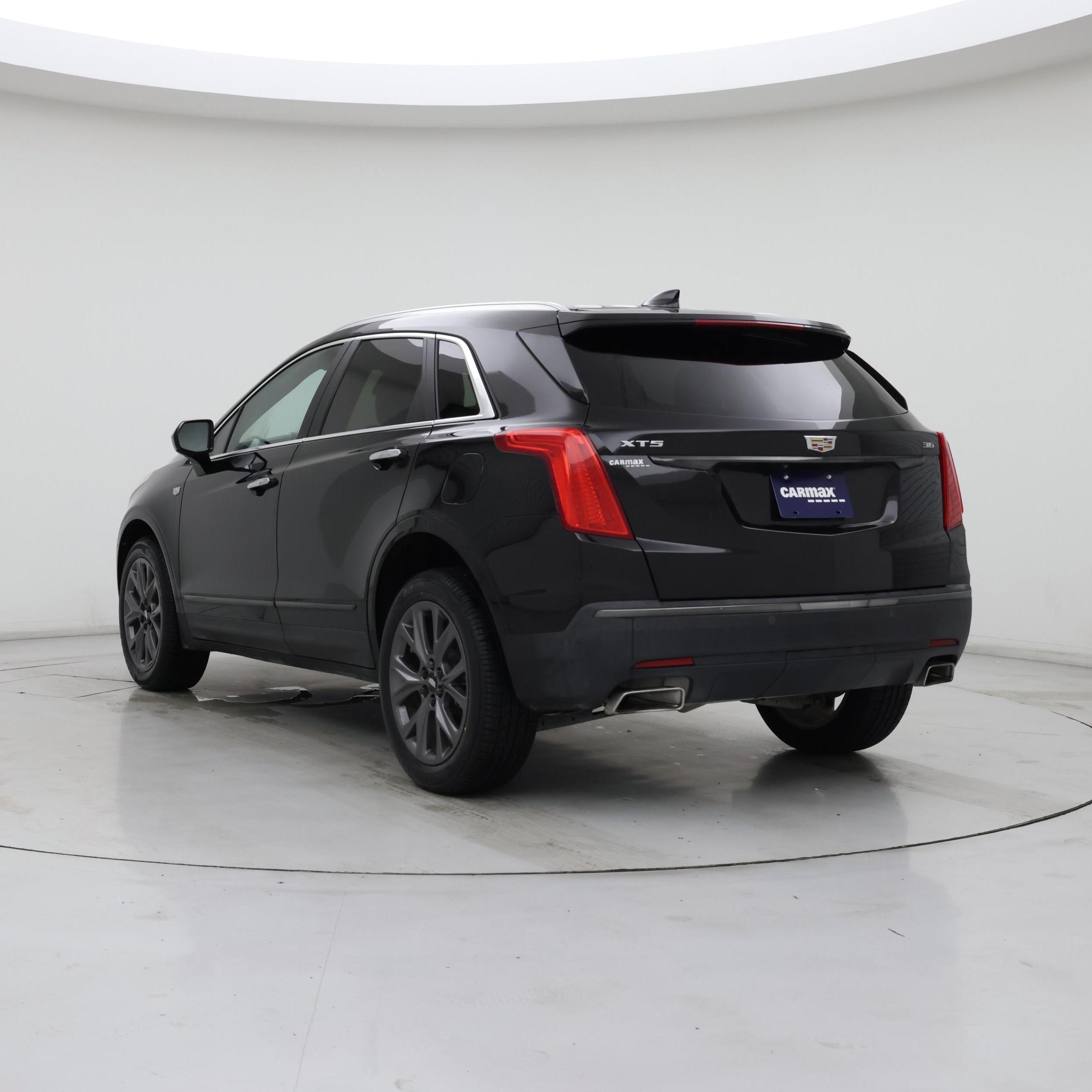 Thumbnail: 2019 Cadillac XT5 - 2