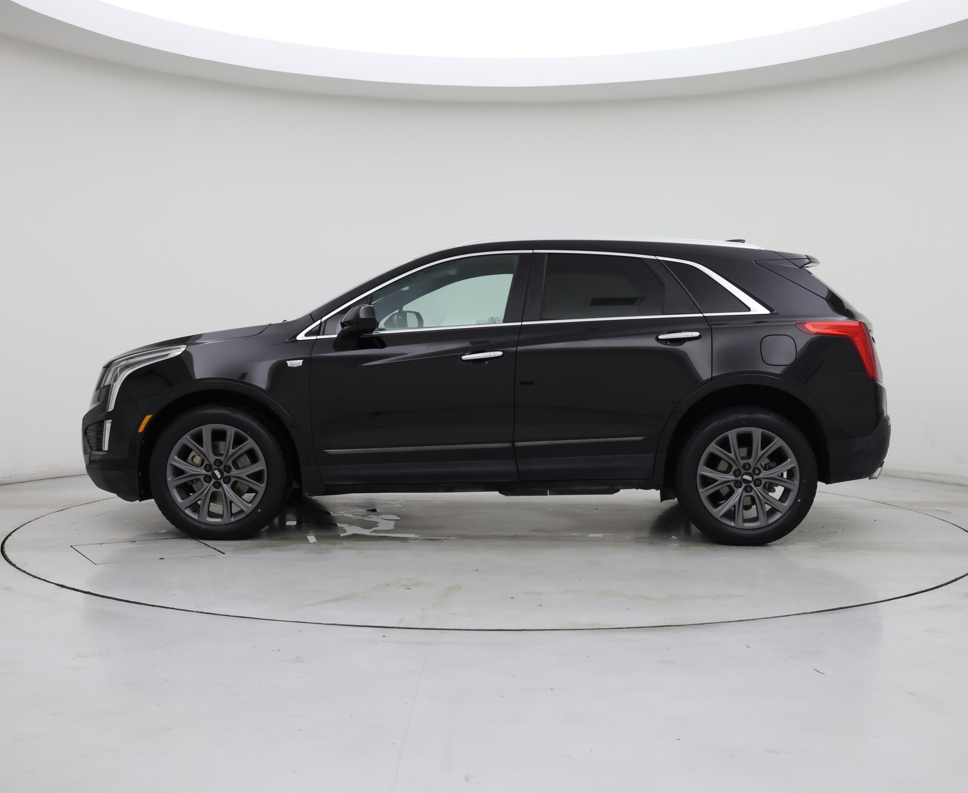 Thumbnail: 2019 Cadillac XT5 - 3