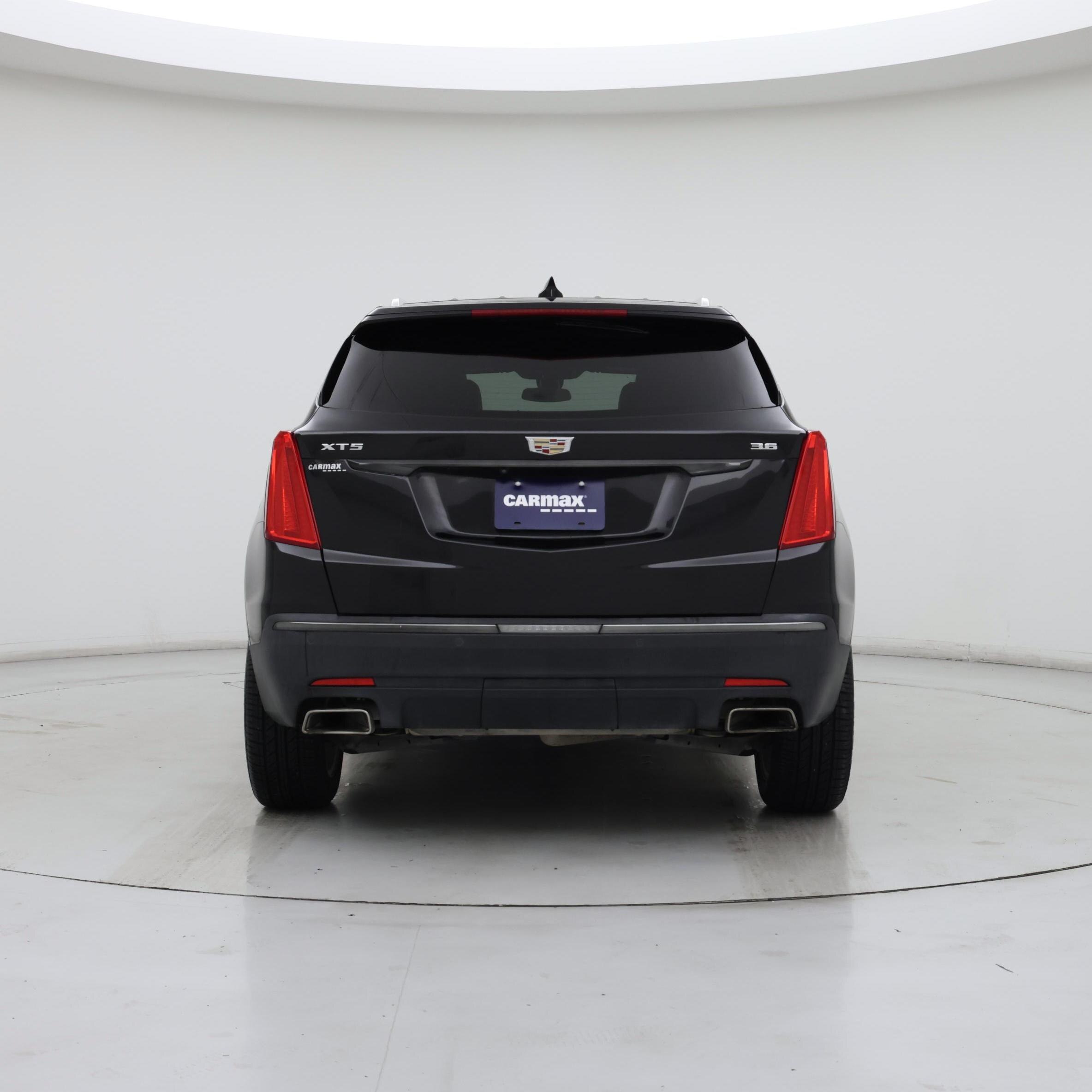 Thumbnail: 2019 Cadillac XT5 - 6