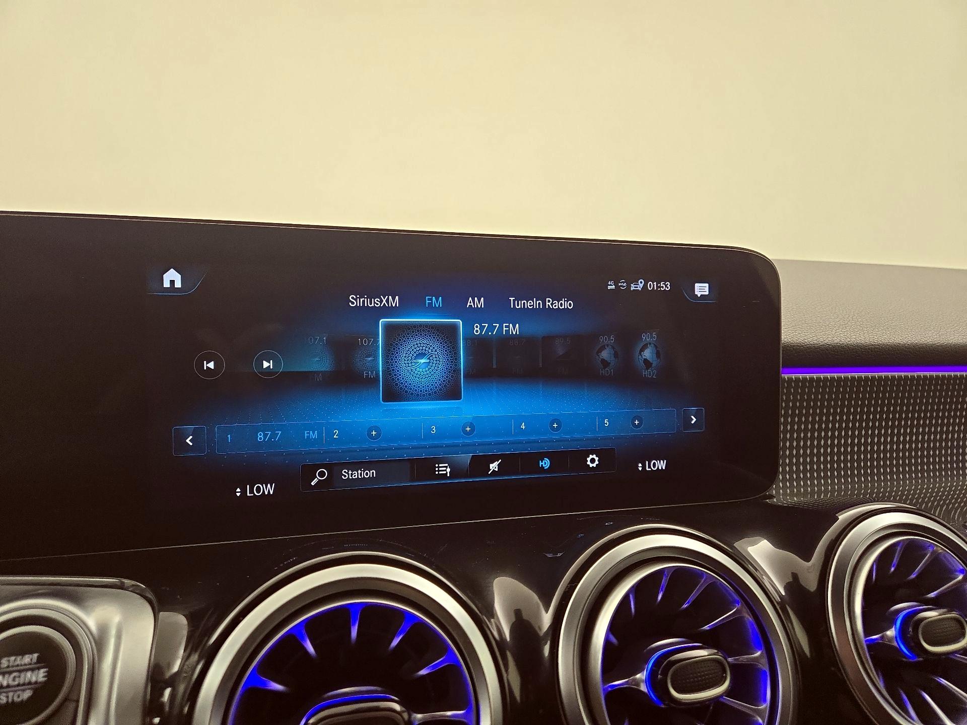 Thumbnail: 2023 Mercedes-Benz GLB - 13