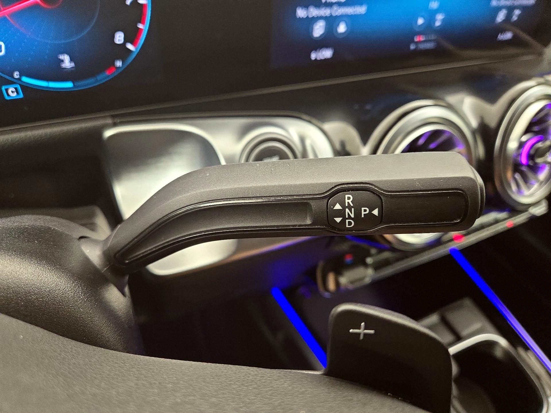 Thumbnail: 2023 Mercedes-Benz GLB - 15