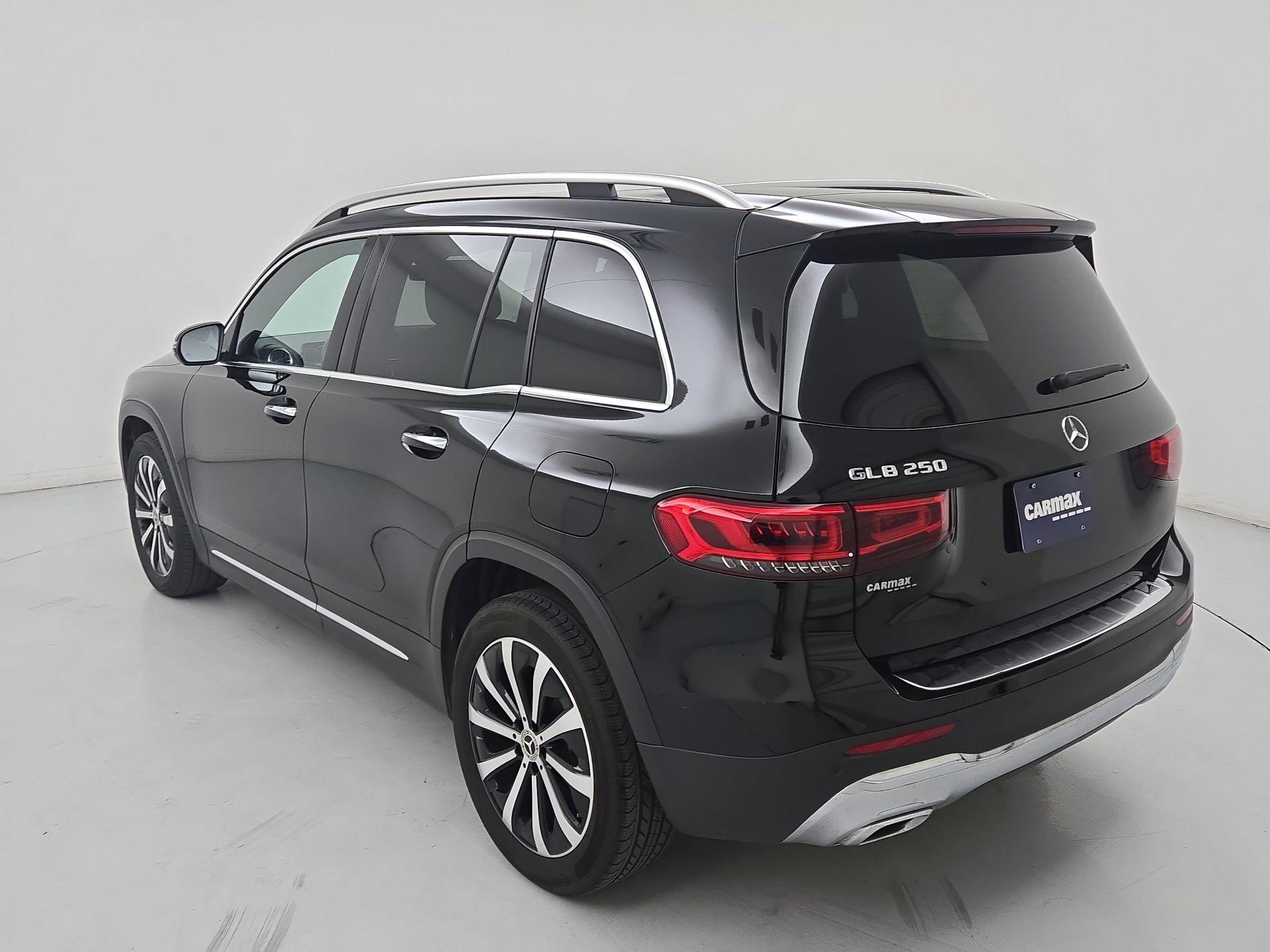 Thumbnail: 2023 Mercedes-Benz GLB - 7